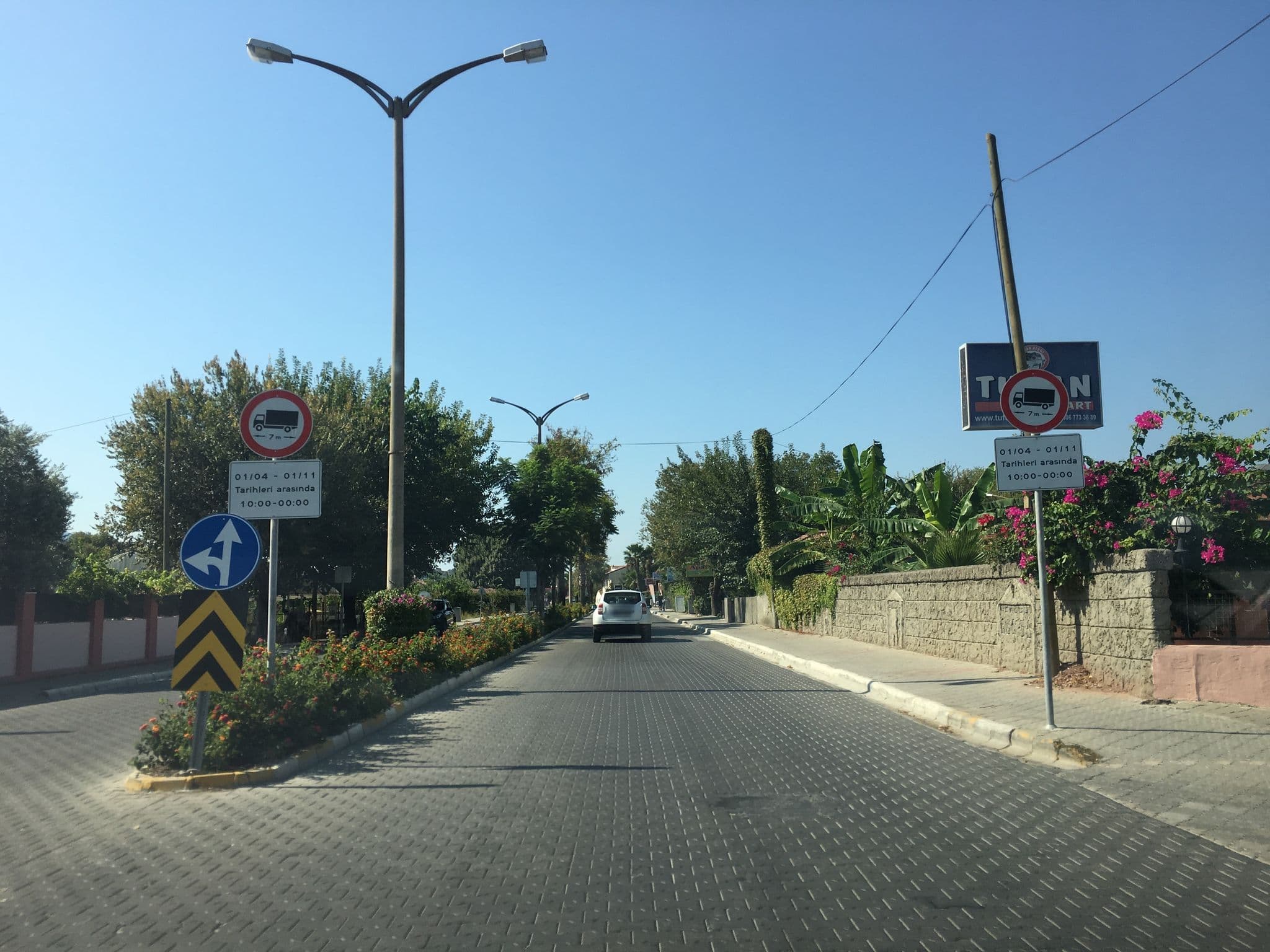 Street view near Tufan Boutique Hotel & Apart, Dalyan — © empty (CC BY-SA · Mapillary)