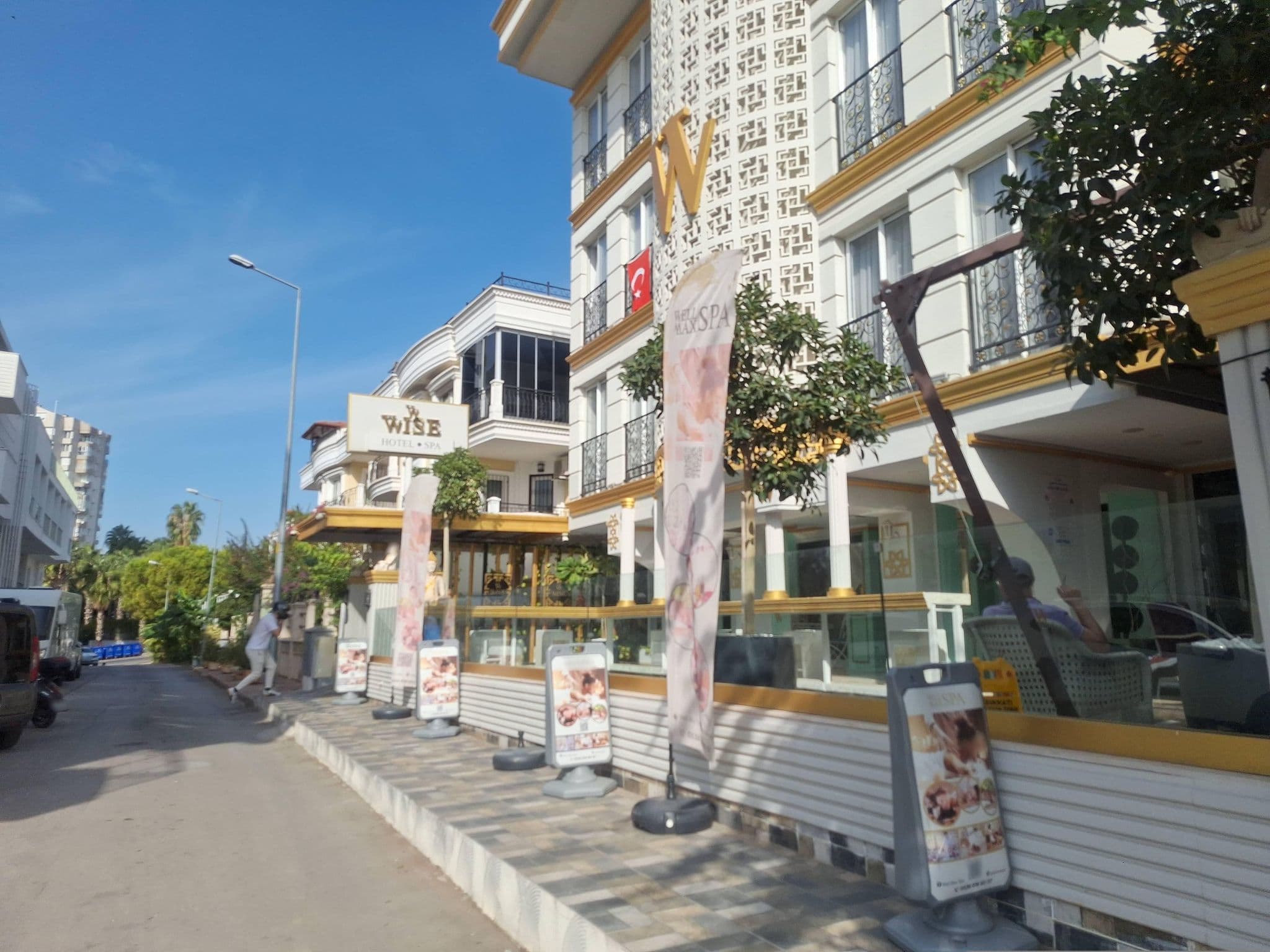 Street view near Wise Hotel & Spa, Muratpaşa — © Guria (CC BY-SA · Mapillary)