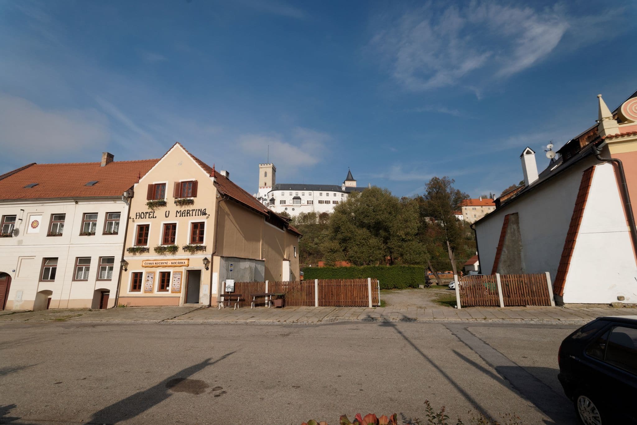 Street view near Hotel Růže Restaurant, Vyšší Brod — © txllxt (CC BY-SA · Mapillary)