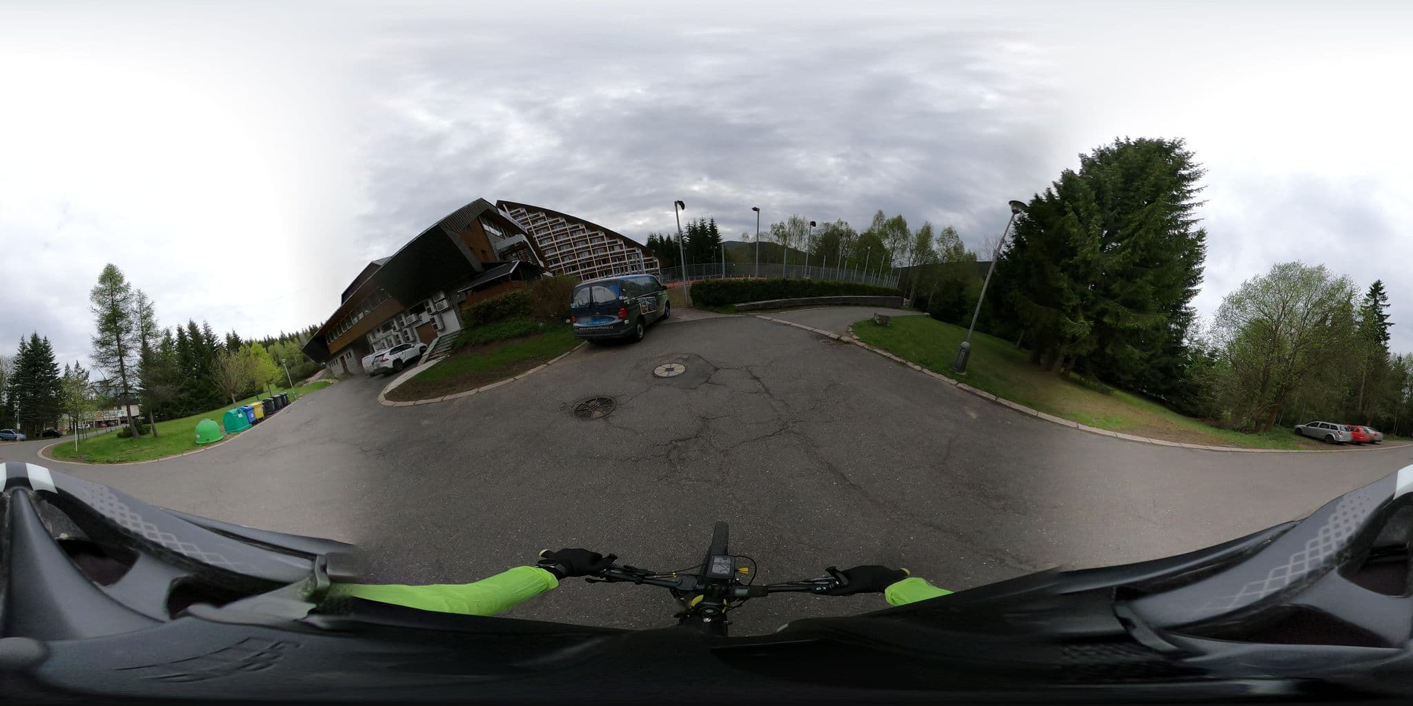 Street view near OREA Resort Sklář, Harrachov — © stefanhrt (CC BY-SA · Mapillary)
