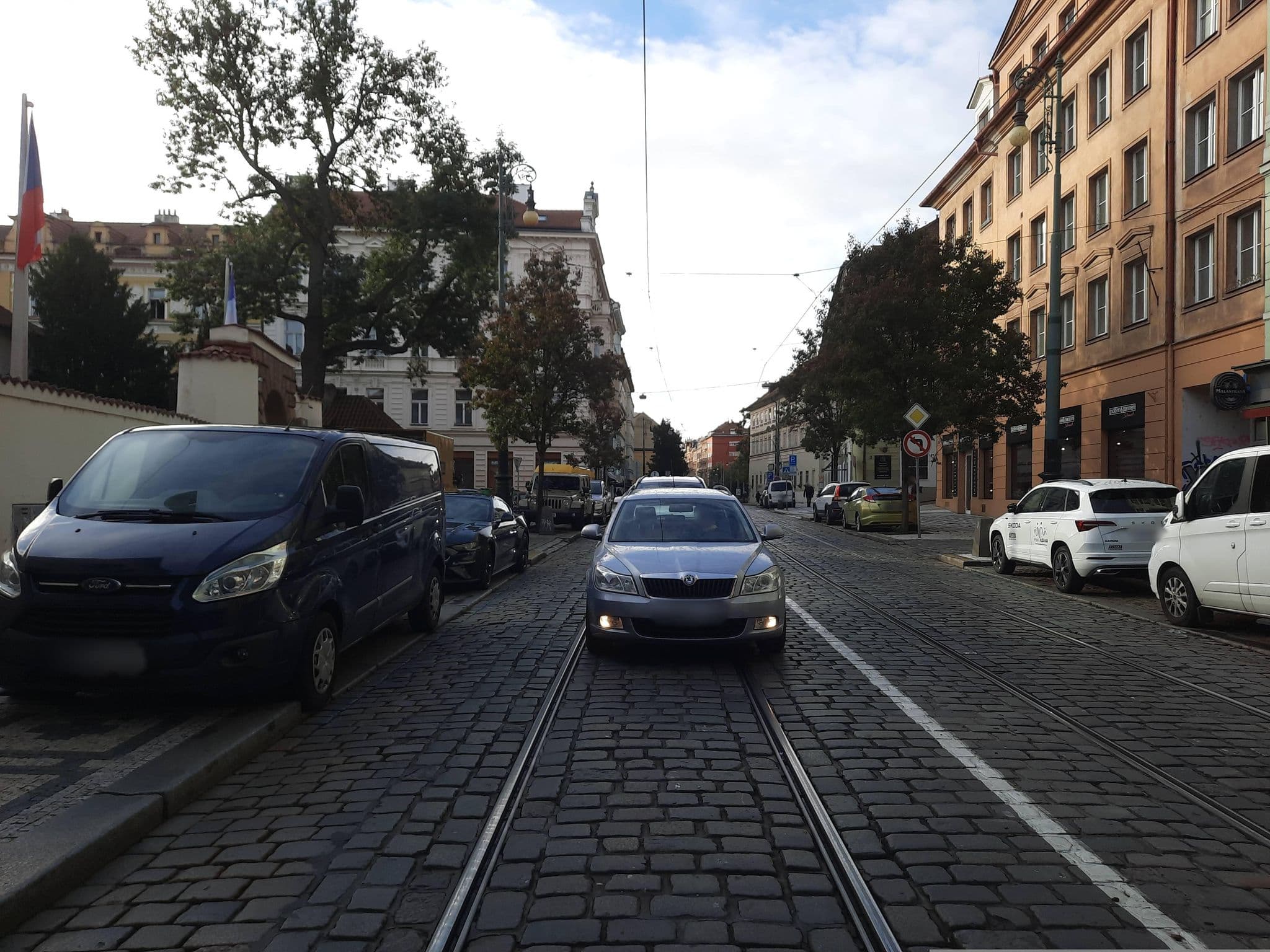 Street view near Pawlansky Apartments, Malá Strana — © ondrejlopatka (CC BY-SA · Mapillary)