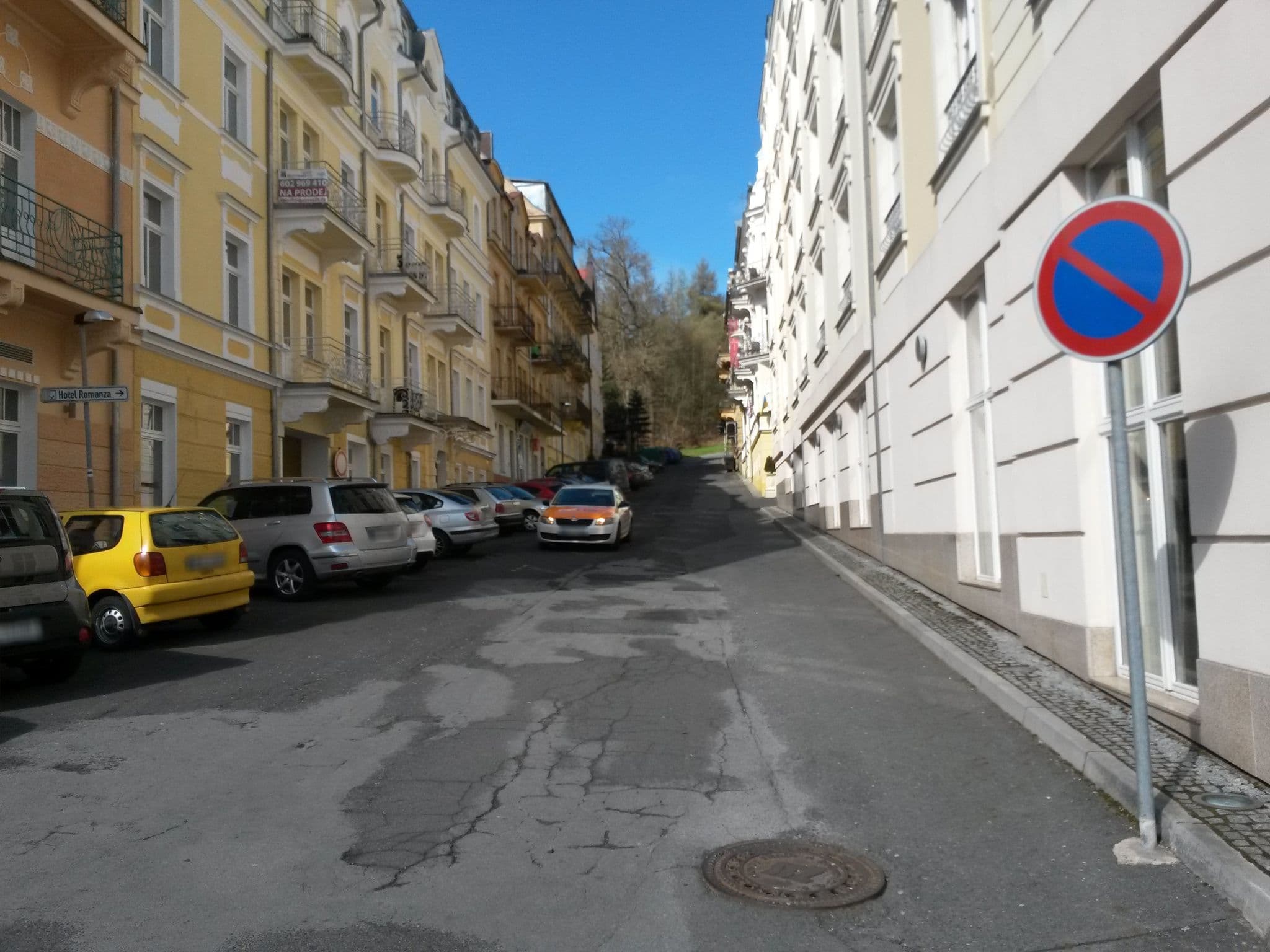 Street view near Spa & Wellness Hotel OLYMPIA Mariánské Lázně, Mariánské Lázně — © rausk (CC BY-SA · Mapillary)
