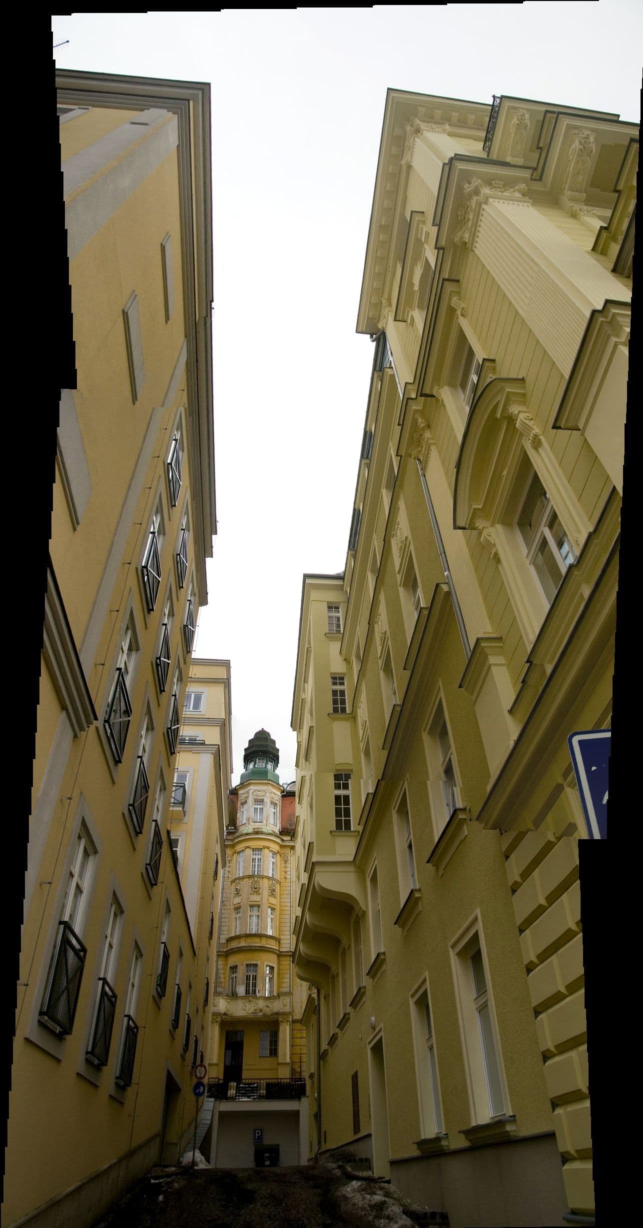 Street view near Apartmán Kolonáda, Mariánské Lázně — © txllxt (CC BY-SA · Mapillary)