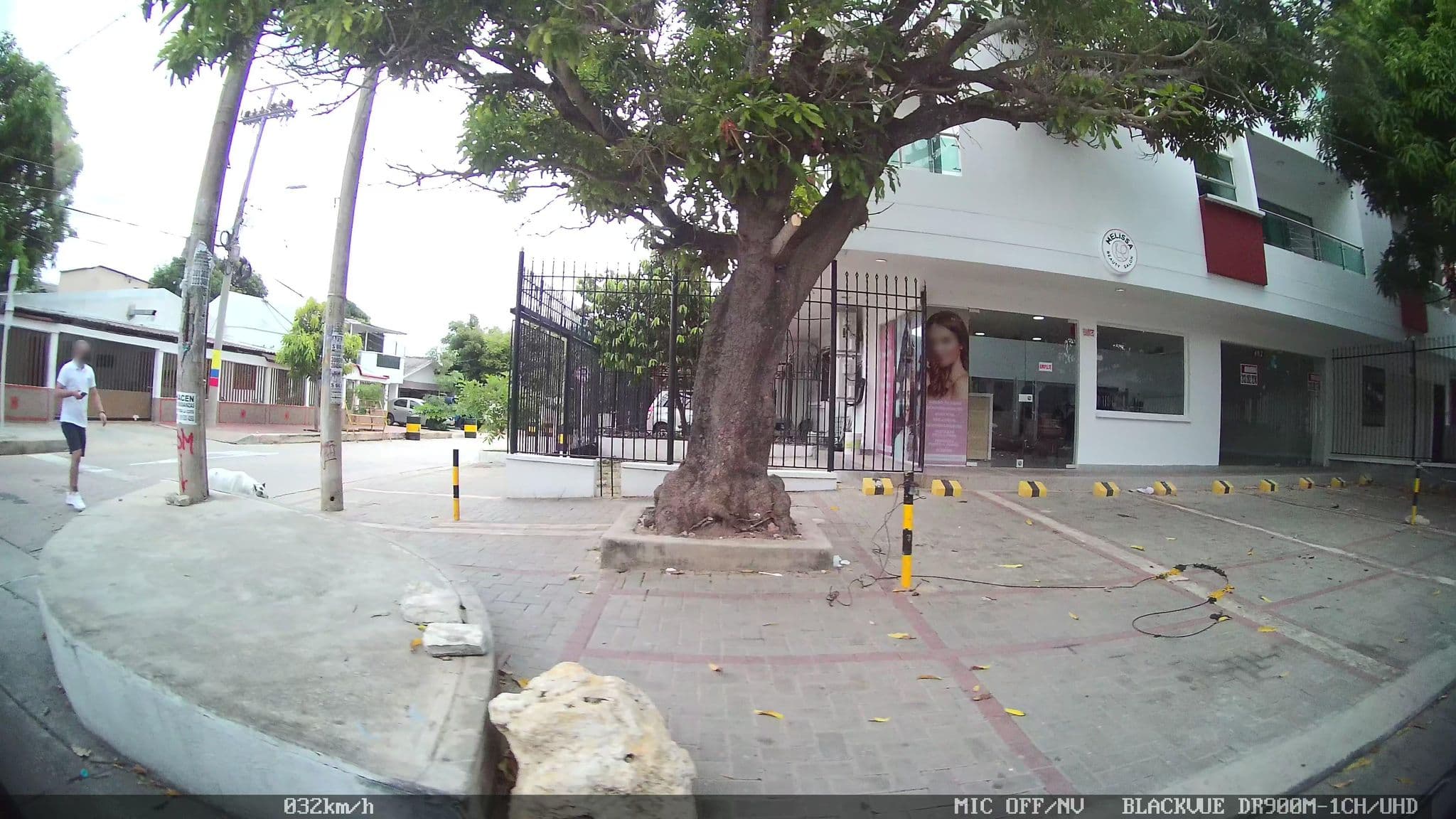 Street view near Casa y Aparta Estudios Mubarak, Barranquilla — © kaart_2 (CC BY-SA · Mapillary)