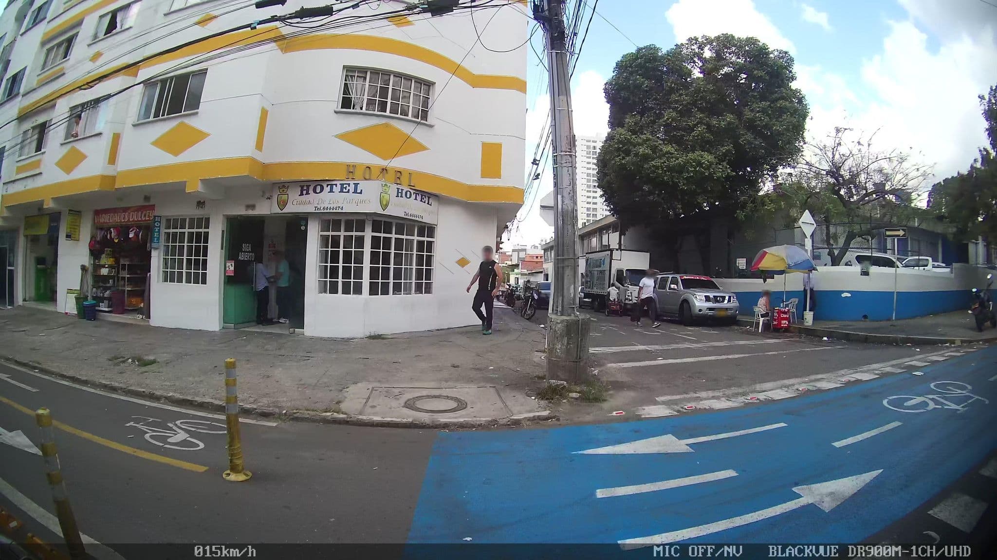 Street view near HOTEL TEQUENDAMA CLASS-BUCARAMANGA, Bucaramanga — © kaart_2 (CC BY-SA · Mapillary)
