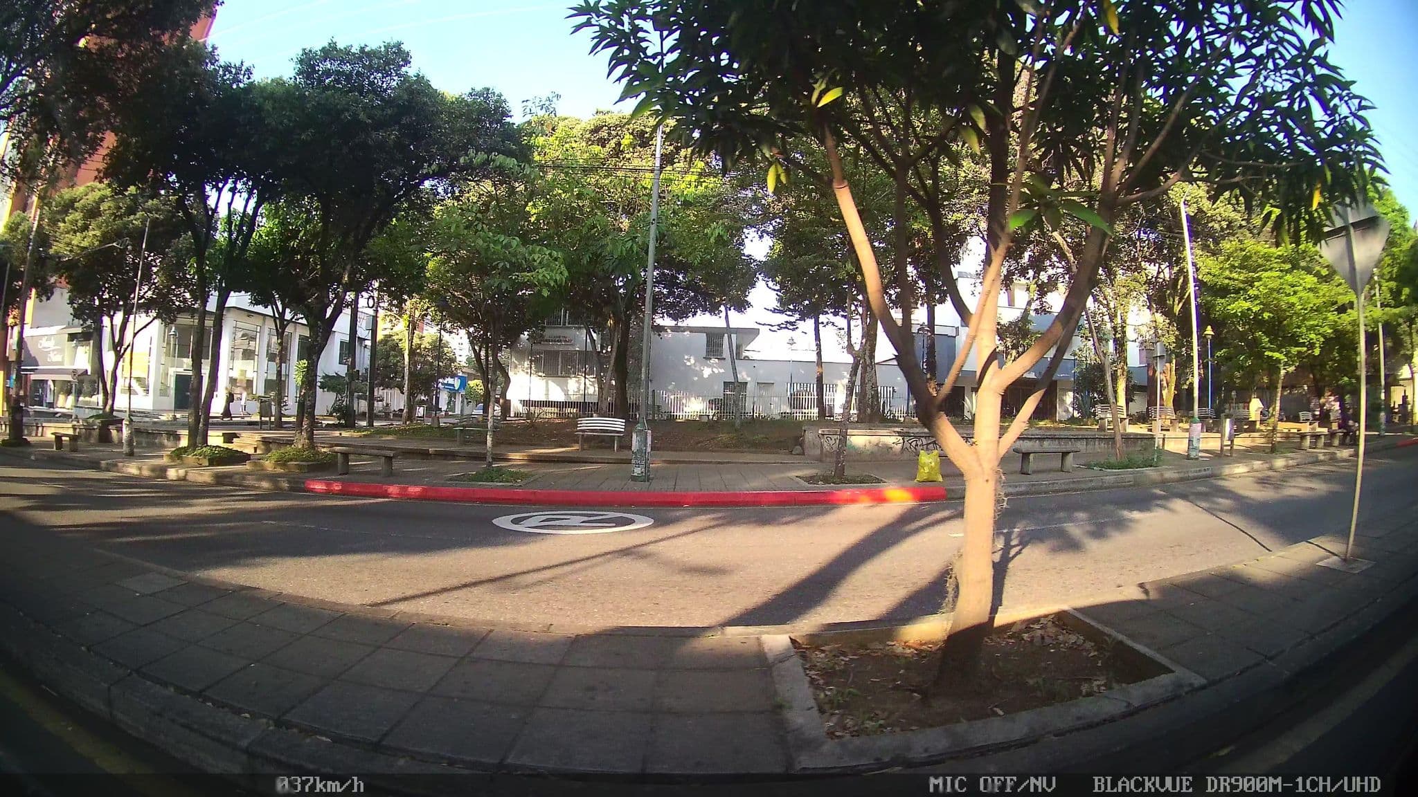 Street view near Hotel Quinta de Cabecera, Bucaramanga — © kaart_4 (CC BY-SA · Mapillary)