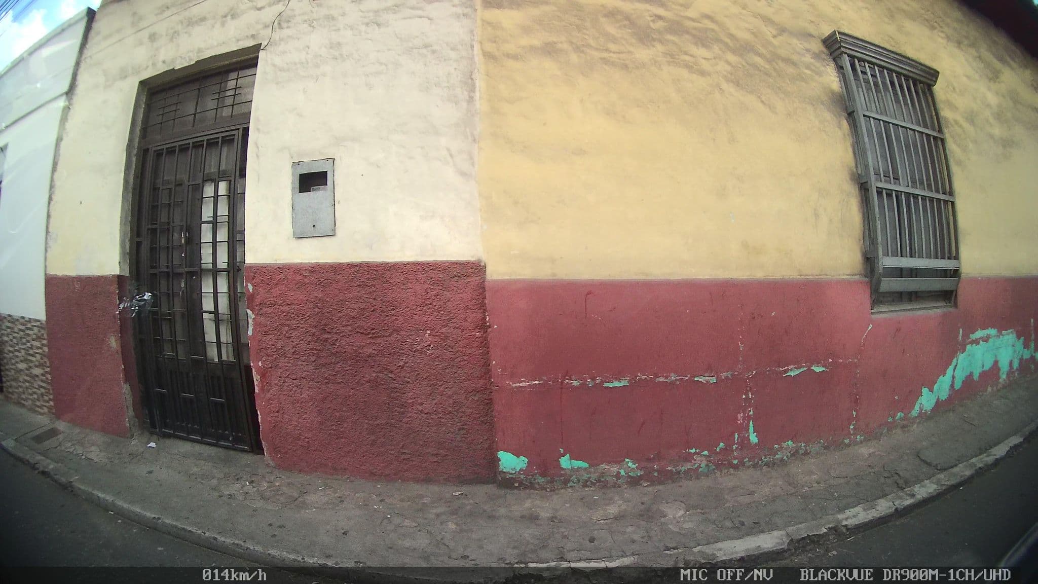 Street view near Hotel Bucaramanga Real, Bucaramanga — © kaart_2 (CC BY-SA · Mapillary)