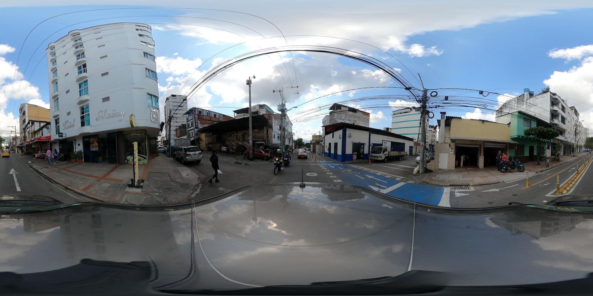Street view near Hospedaje Luis Edgar Vera Castellanos, Bucaramanga — © innerpace360 (CC BY-SA · Mapillary)