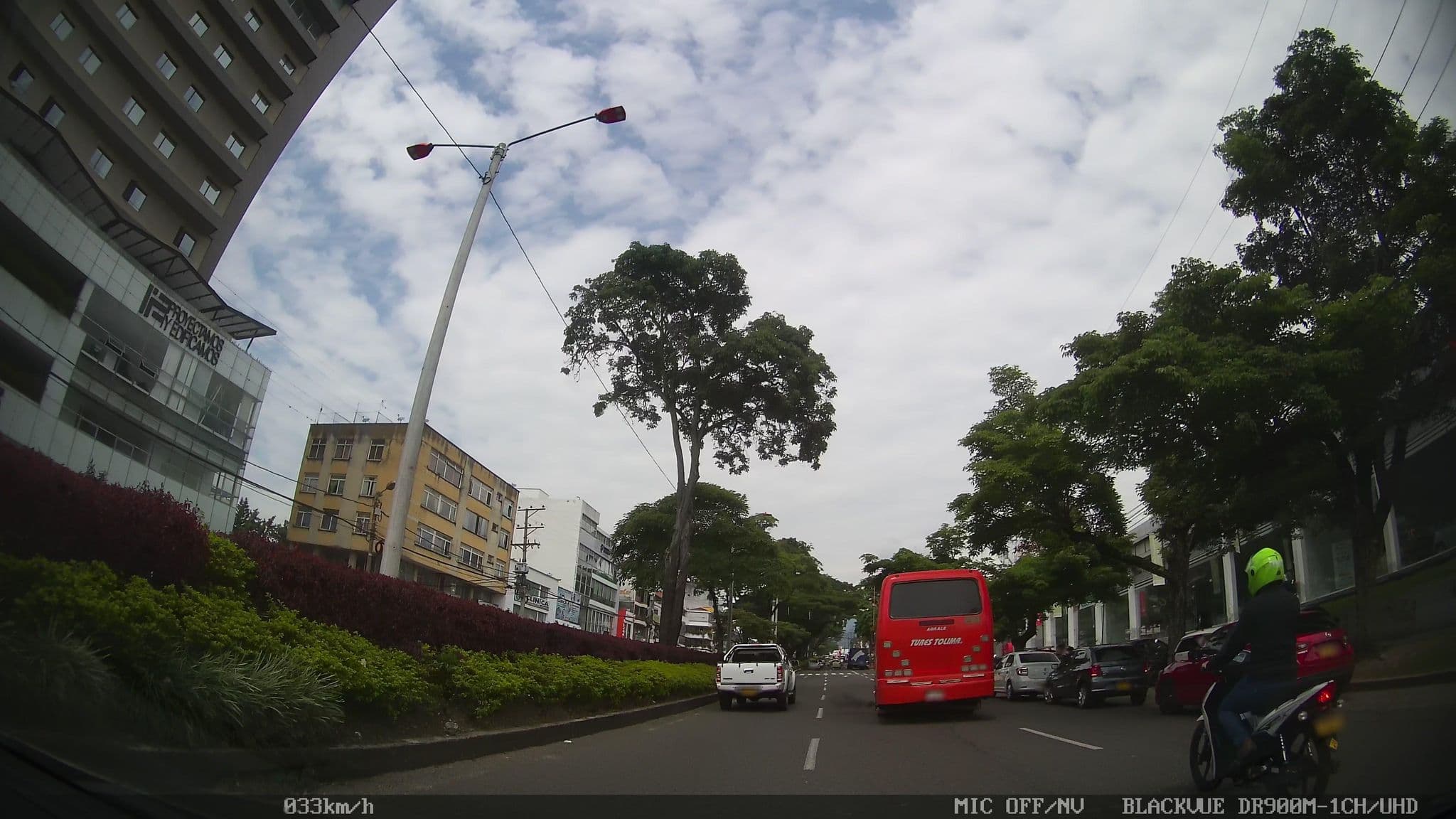 Street view near Hotel F25, Ibagué — © kaart_2 (CC BY-SA · Mapillary)