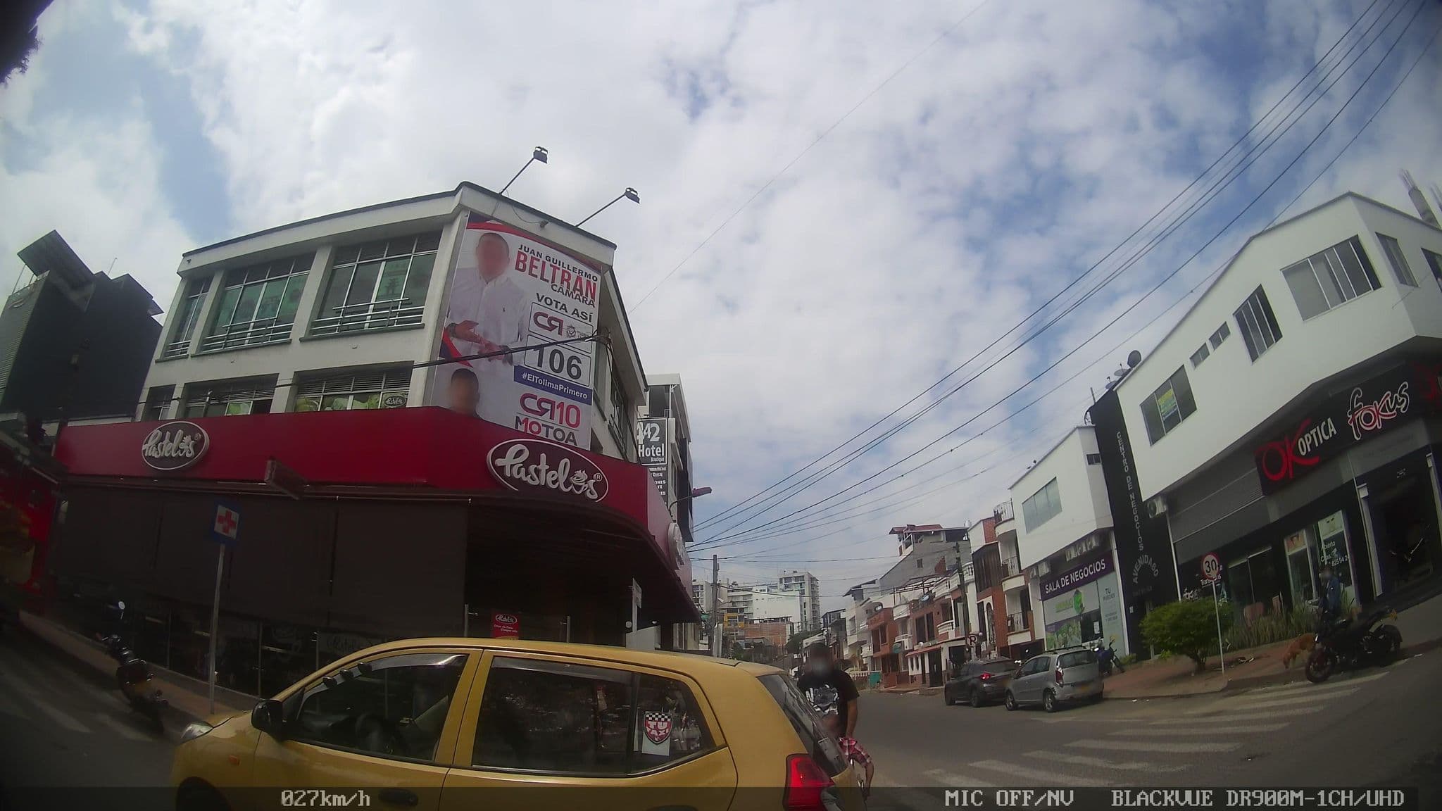 Street view near Hotel Boutique 442, Ibagué — © kaart_2 (CC BY-SA · Mapillary)