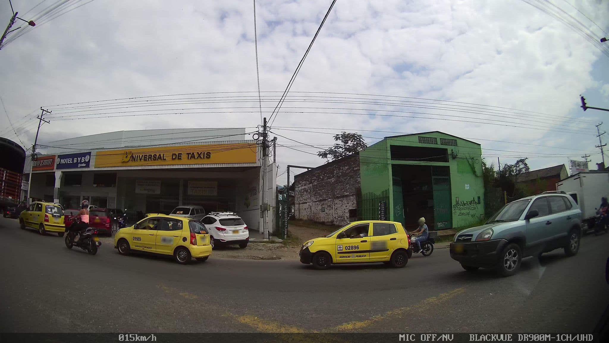 Street view near Hotel B&B Ejecutivo., Ibagué — © kaart_2 (CC BY-SA · Mapillary)