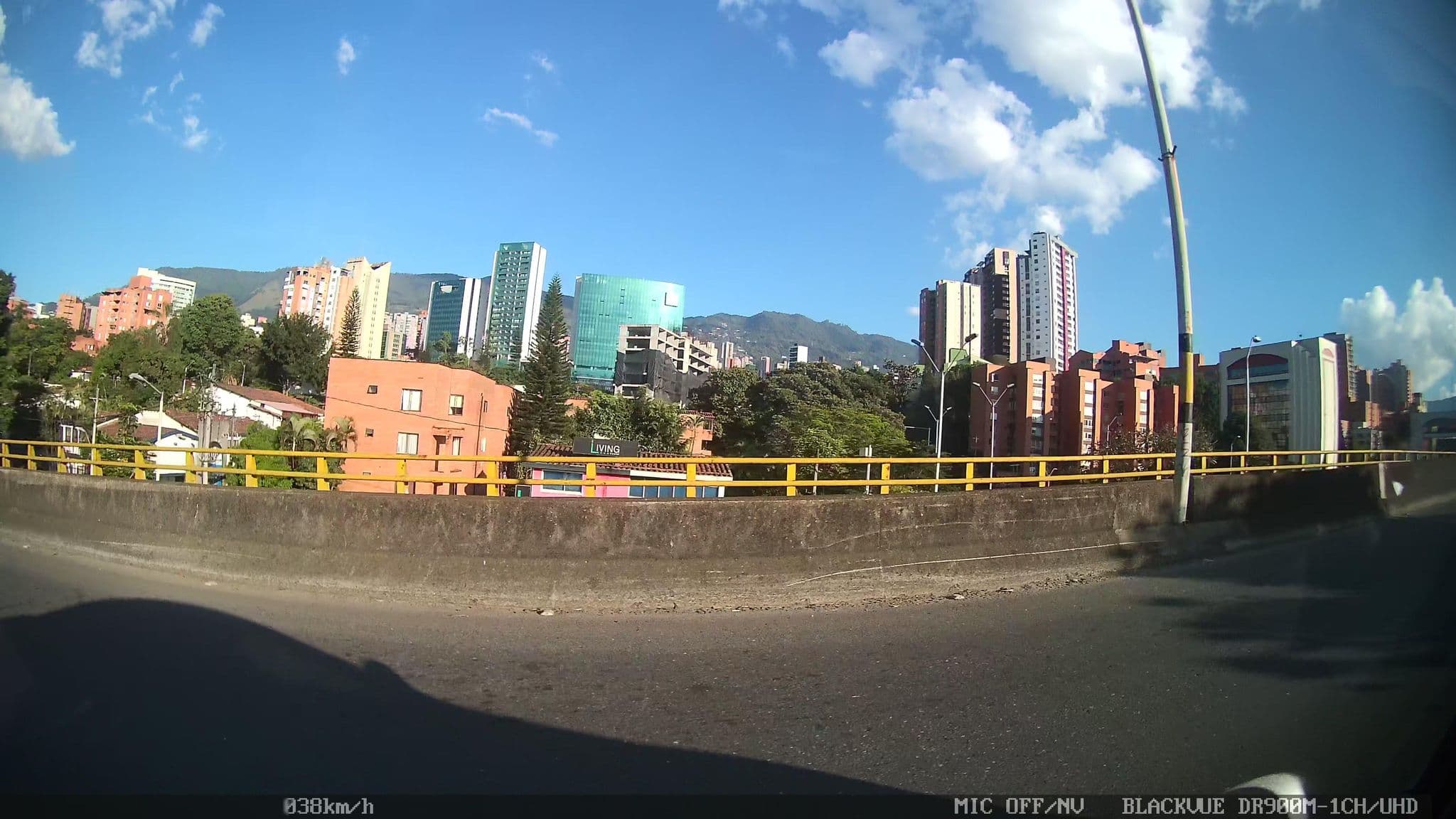 Street view near Living Hotel, Itagüí — © kaart_4 (CC BY-SA · Mapillary)