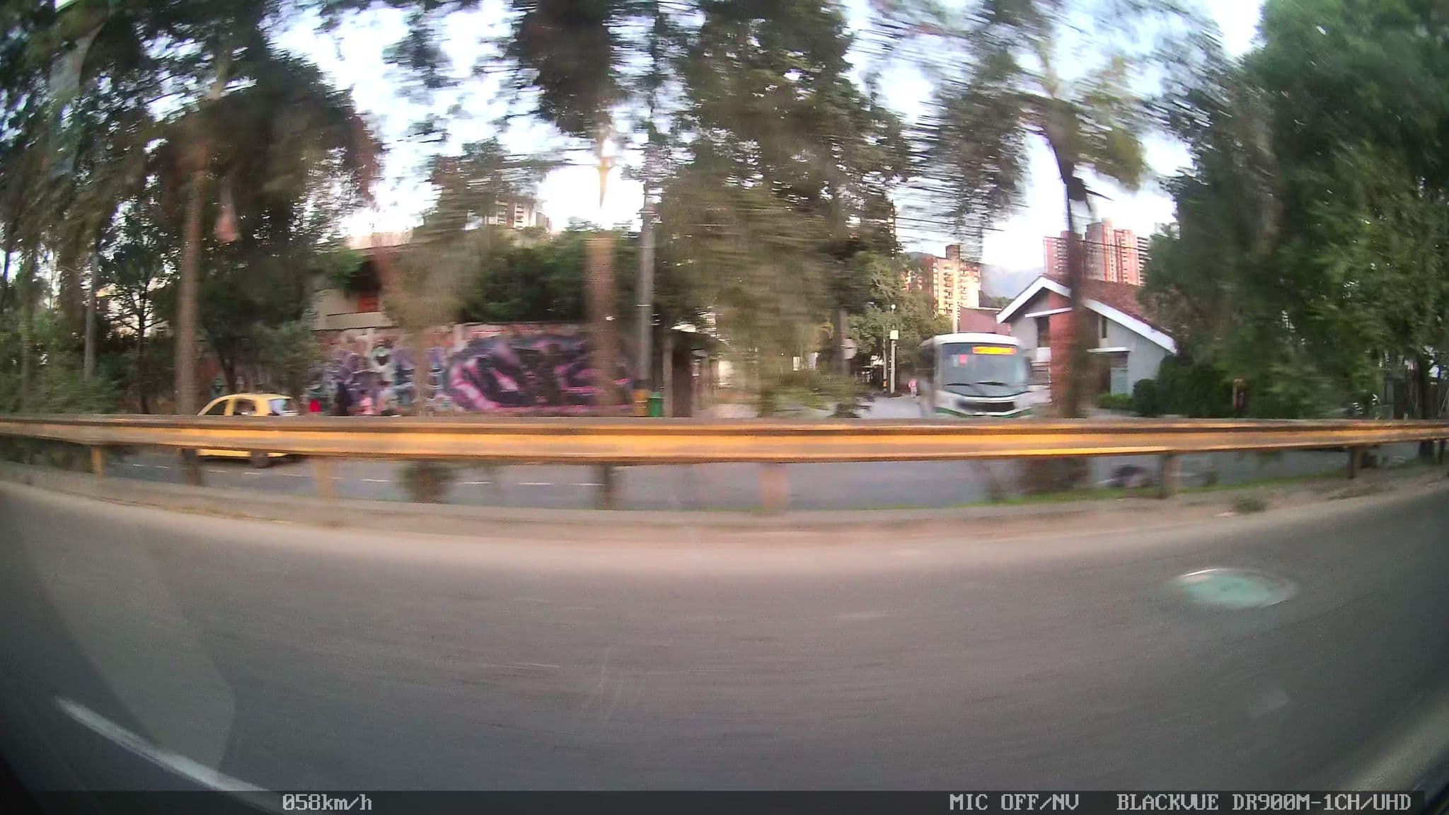 Street view near VIVVO Espacios Poblado Aguacatala, Itagüí — © kaart_4 (CC BY-SA · Mapillary)