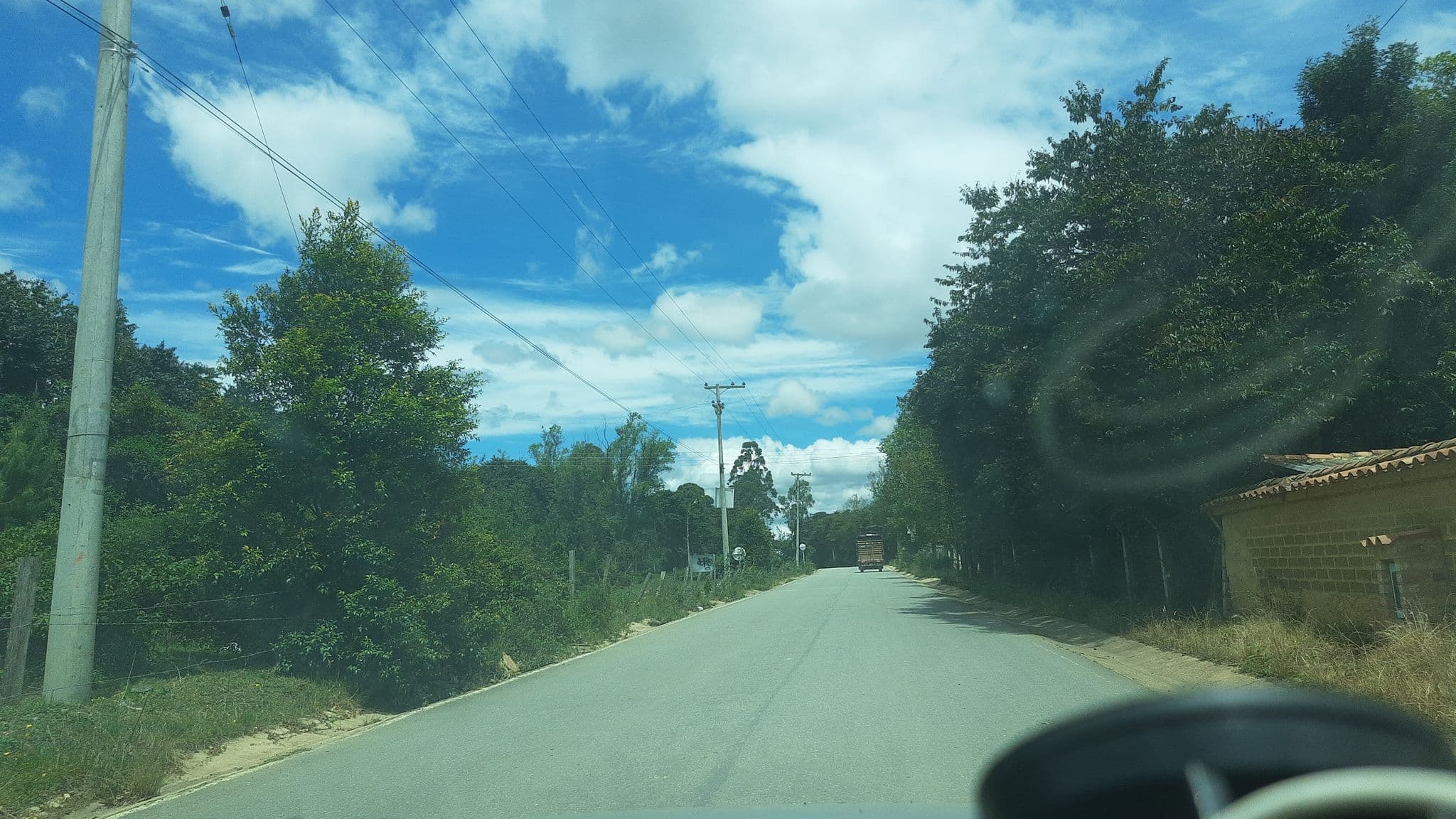 Street view near Glamping & camping El Lago, Villa de Leyva — © luiscame (CC BY-SA · Mapillary)