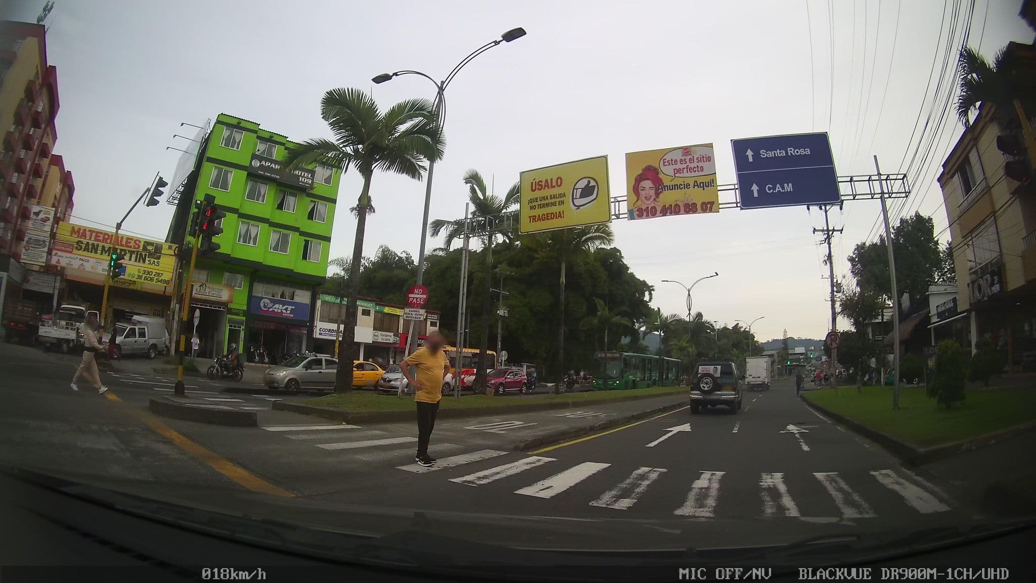 Street view near Ayenda 1138 Apartahotel 109, Dosquebradas — © kaart_2 (CC BY-SA · Mapillary)