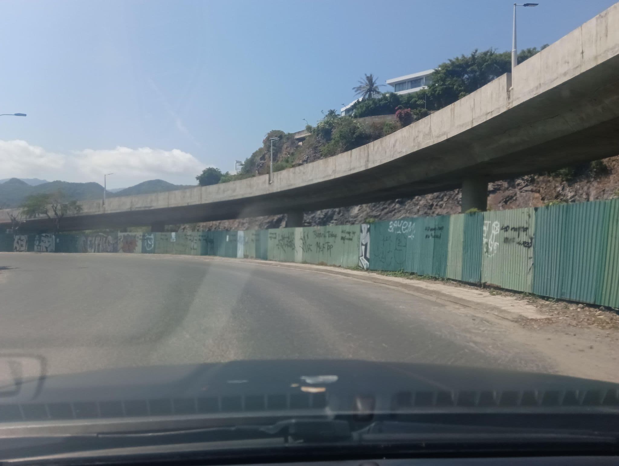 Street view near Ocean Front Villas Nha Trang - Four-Bedroom Villa, Nha Trang — © builangbat (CC BY-SA · Mapillary)