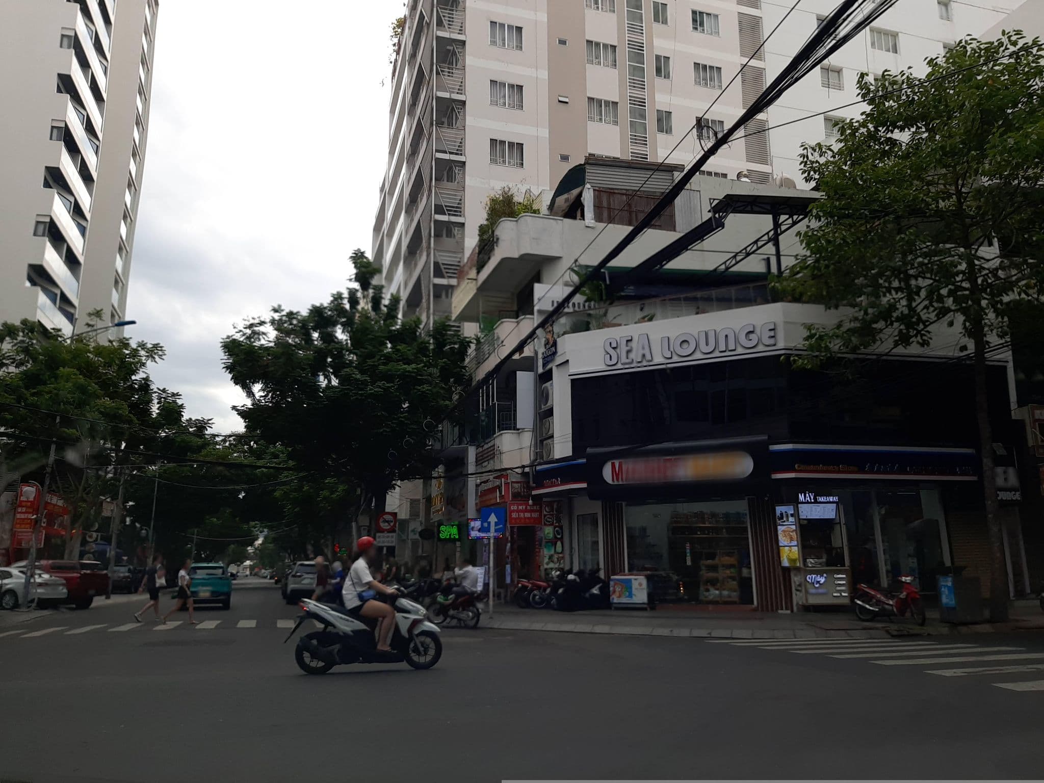 Street view near King Hotel Nha Trang, Nha Trang — © DriveWithHoang (CC BY-SA · Mapillary)