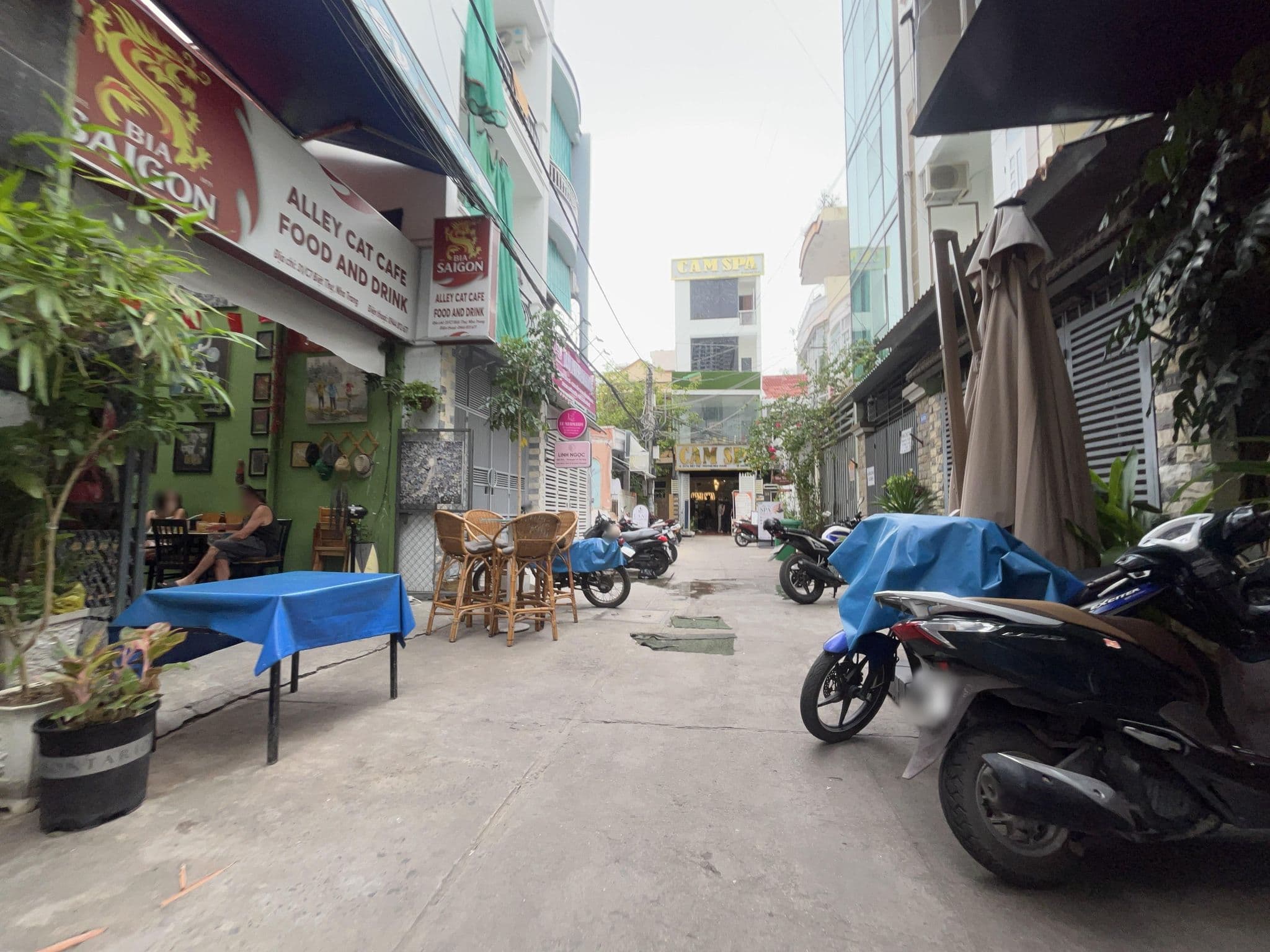 Street view near Chiic House Nha Trang Hotel, Nha Trang — © ruslan_fat (CC BY-SA · Mapillary)