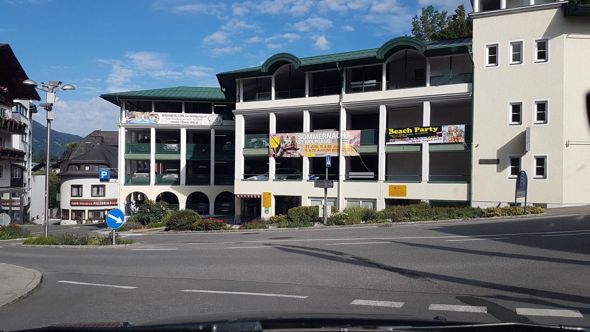 Street view near Scalaria Sunset Wing, Sankt Wolfgang im Salzkammergut — © Langfahrer (CC BY-SA · Mapillary)