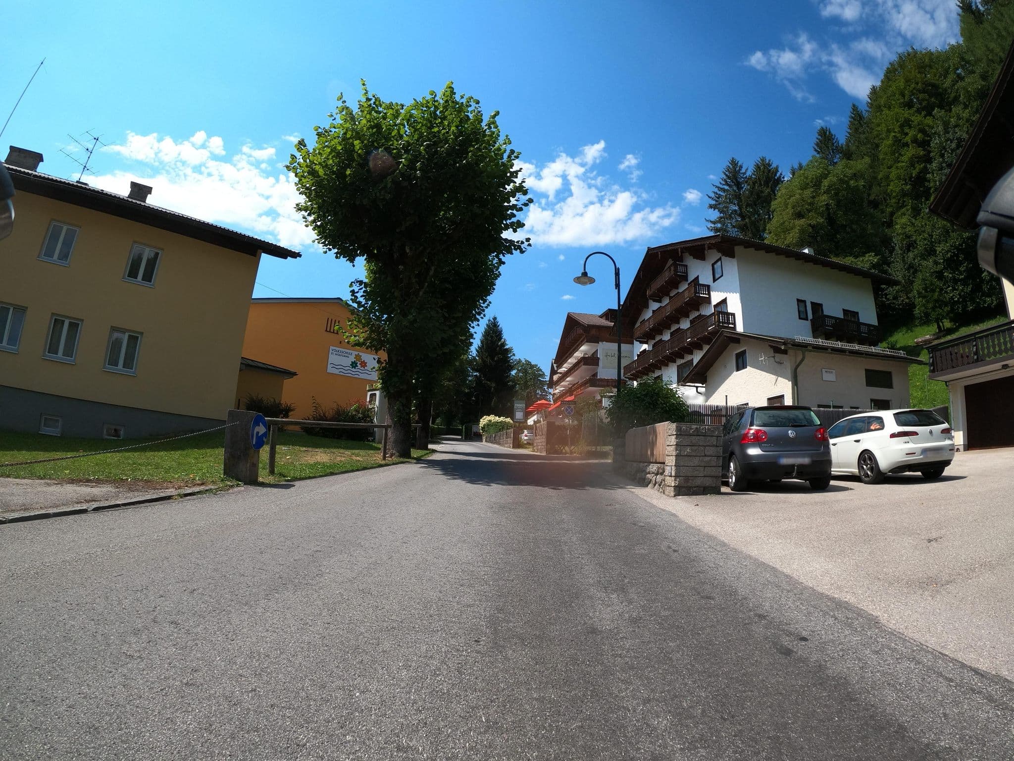 Street view near Hotel Furian, Sankt Wolfgang im Salzkammergut — © Langfahrer (CC BY-SA · Mapillary)