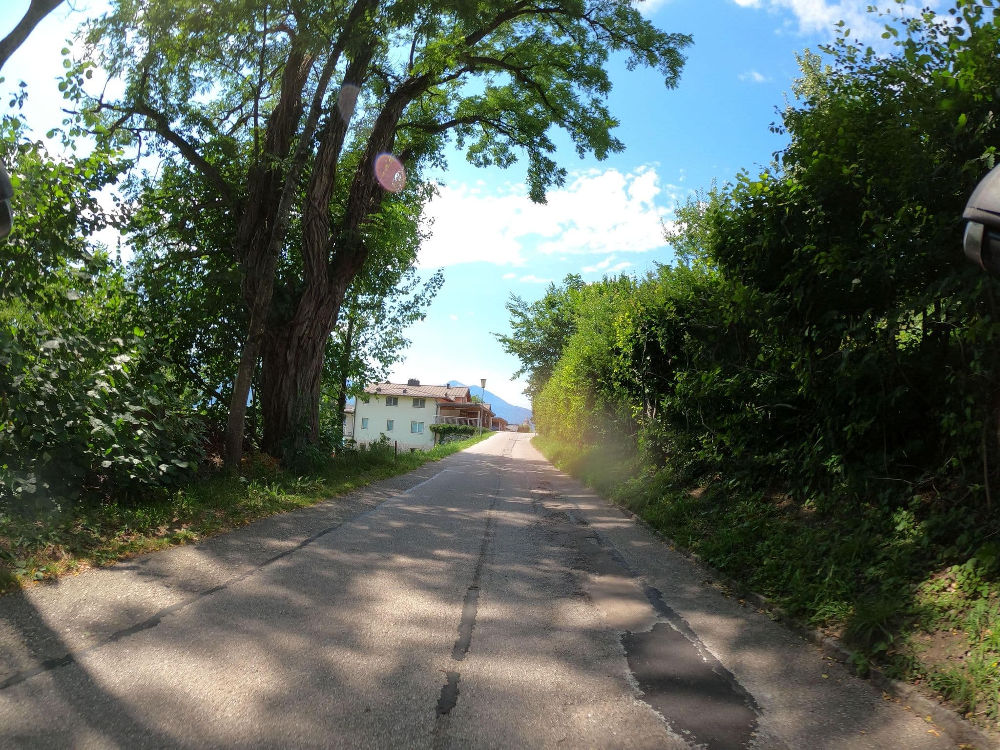 Street view near Rudolfshöhe, Sankt Wolfgang im Salzkammergut — © Langfahrer (CC BY-SA · Mapillary)