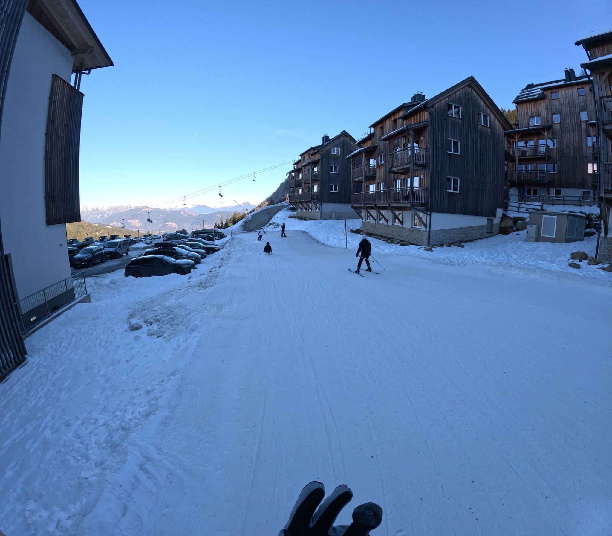 Street view near Almresort Nassfeld Gartnerkofel, Hermagor — © erias (CC BY-SA · Mapillary)