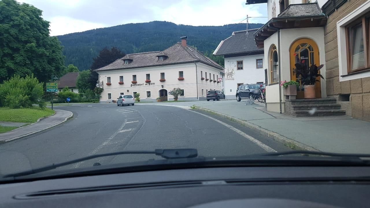 Street view near Hotel Brunnwirt, Steinfeld — © mik007 (CC BY-SA · Mapillary)