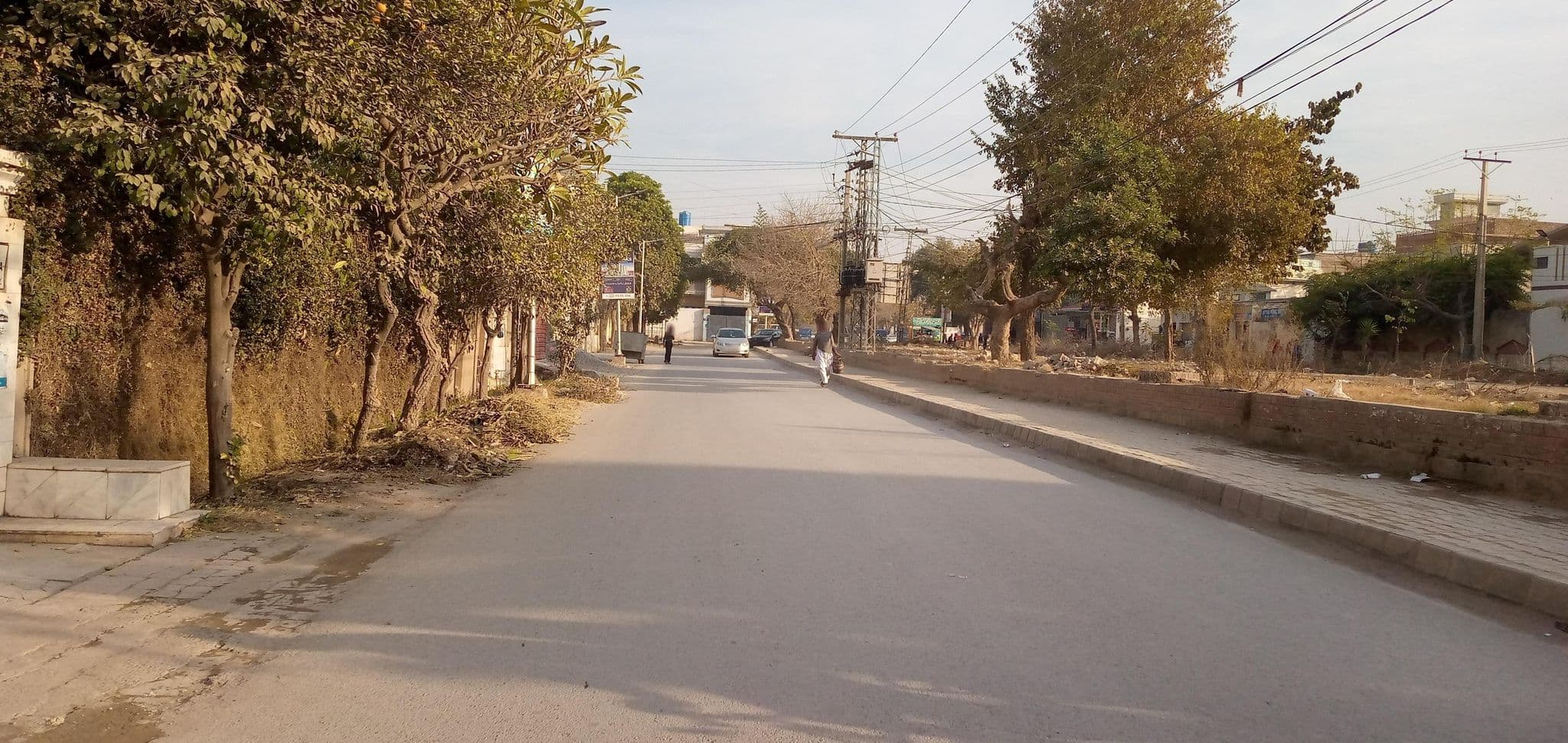 Street view near Royal Executive Inn Guest House Peshawar, Peshawar — © RobinGoix (CC BY-SA · Mapillary)