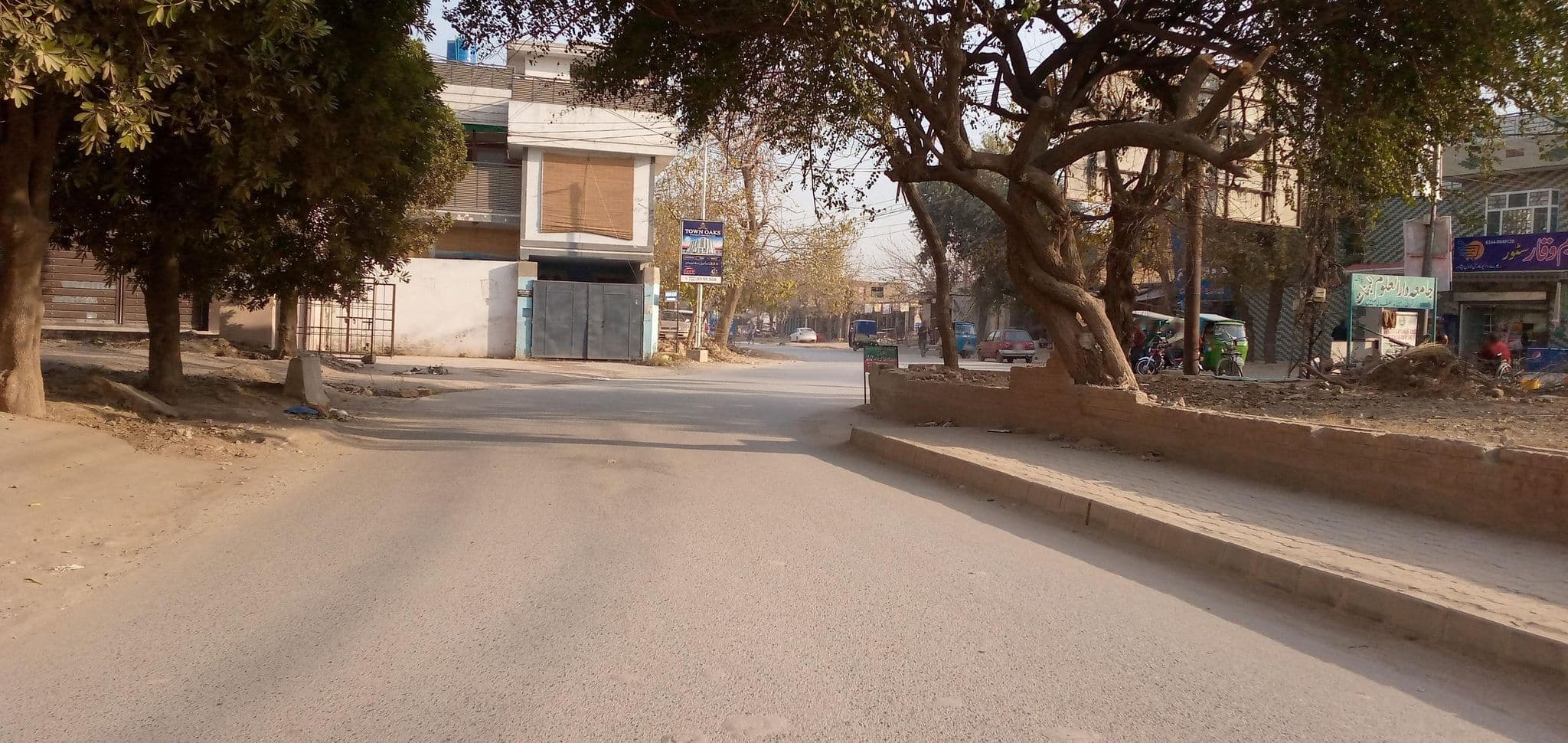 Street view near Aban Guest House, Peshawar — © RobinGoix (CC BY-SA · Mapillary)