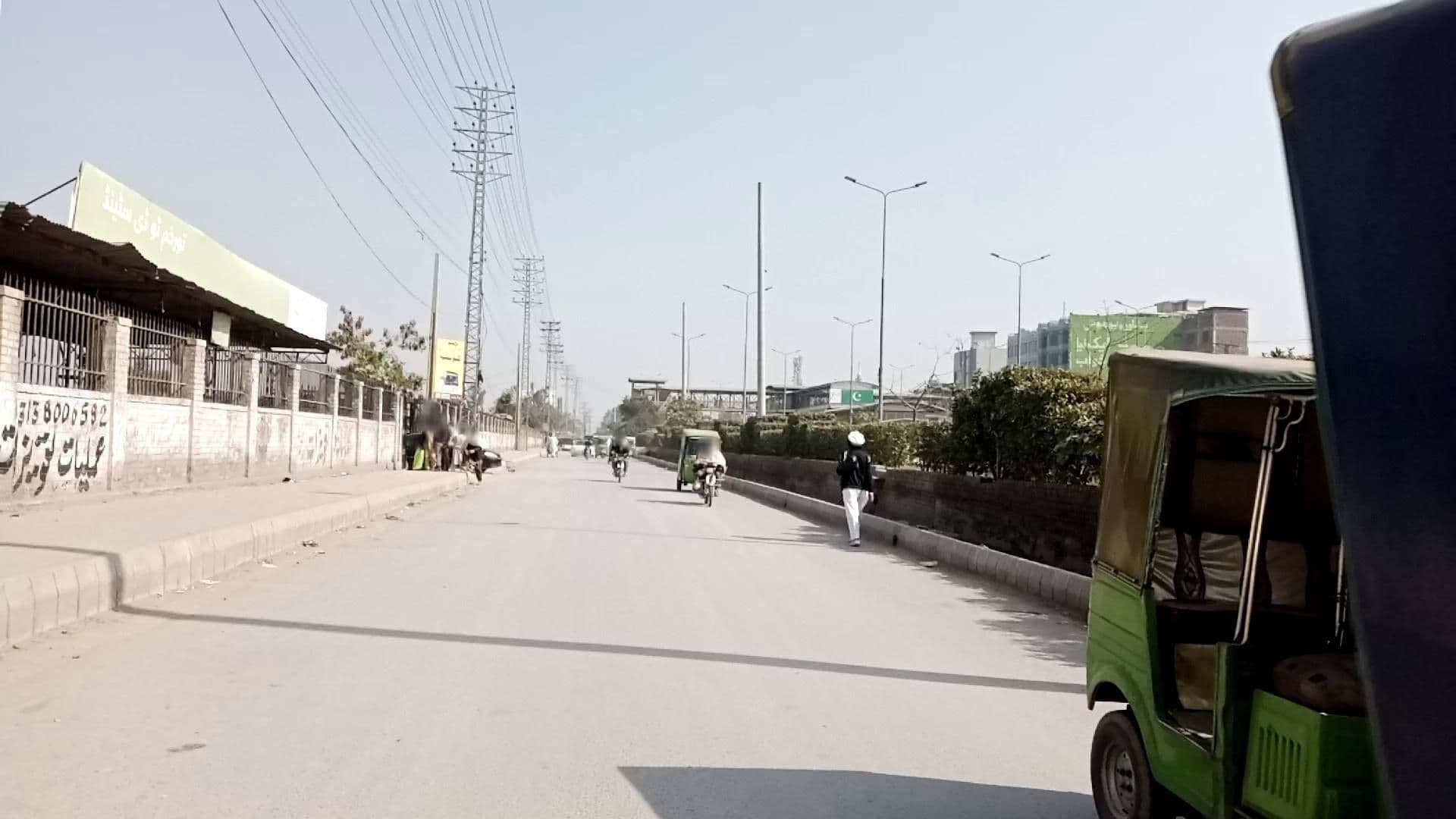 Street view near Comfort Inn Hotel, Peshawar — © RobinGoix (CC BY-SA · Mapillary)