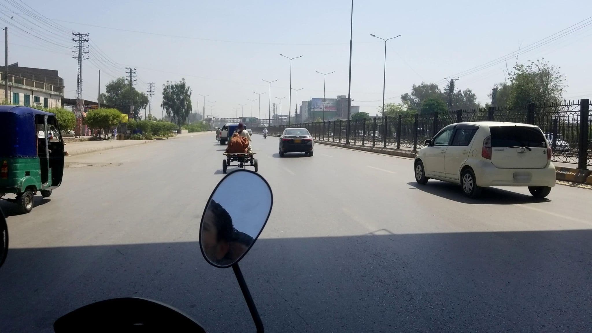Street view near PEARL CITY Hotel, Peshawar — © RobinGoix (CC BY-SA · Mapillary)