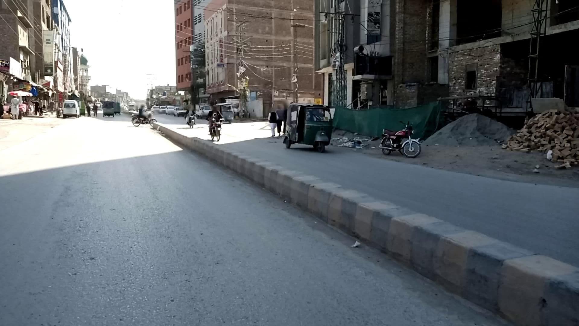 Street view near Al Haramain Restaurant, Peshawar — © RobinGoix (CC BY-SA · Mapillary)