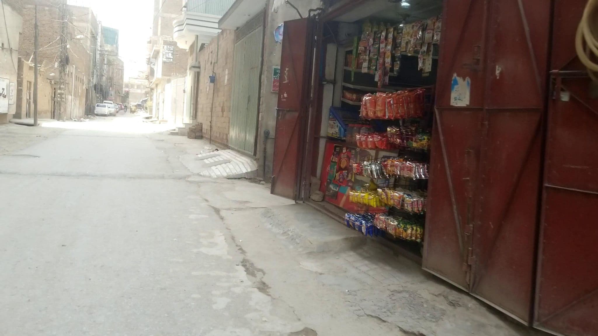 Street view near Shelton's Rezidor, Peshawar — © RobinGoix (CC BY-SA · Mapillary)