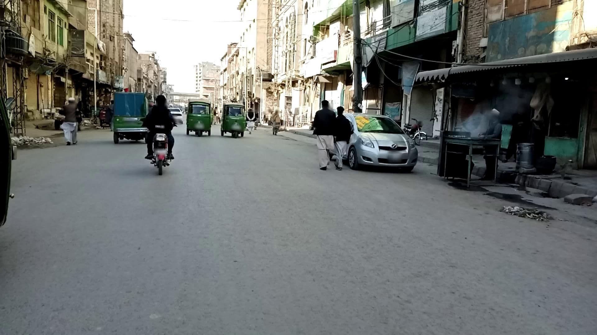 Street view near Ellahi Inn Hotel, Peshawar — © RobinGoix (CC BY-SA · Mapillary)