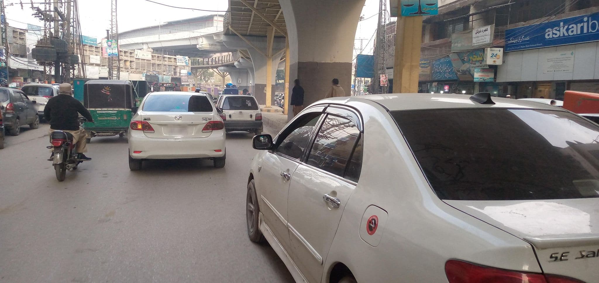 Street view near Shan Hotel, Peshawar — © RobinGoix (CC BY-SA · Mapillary)