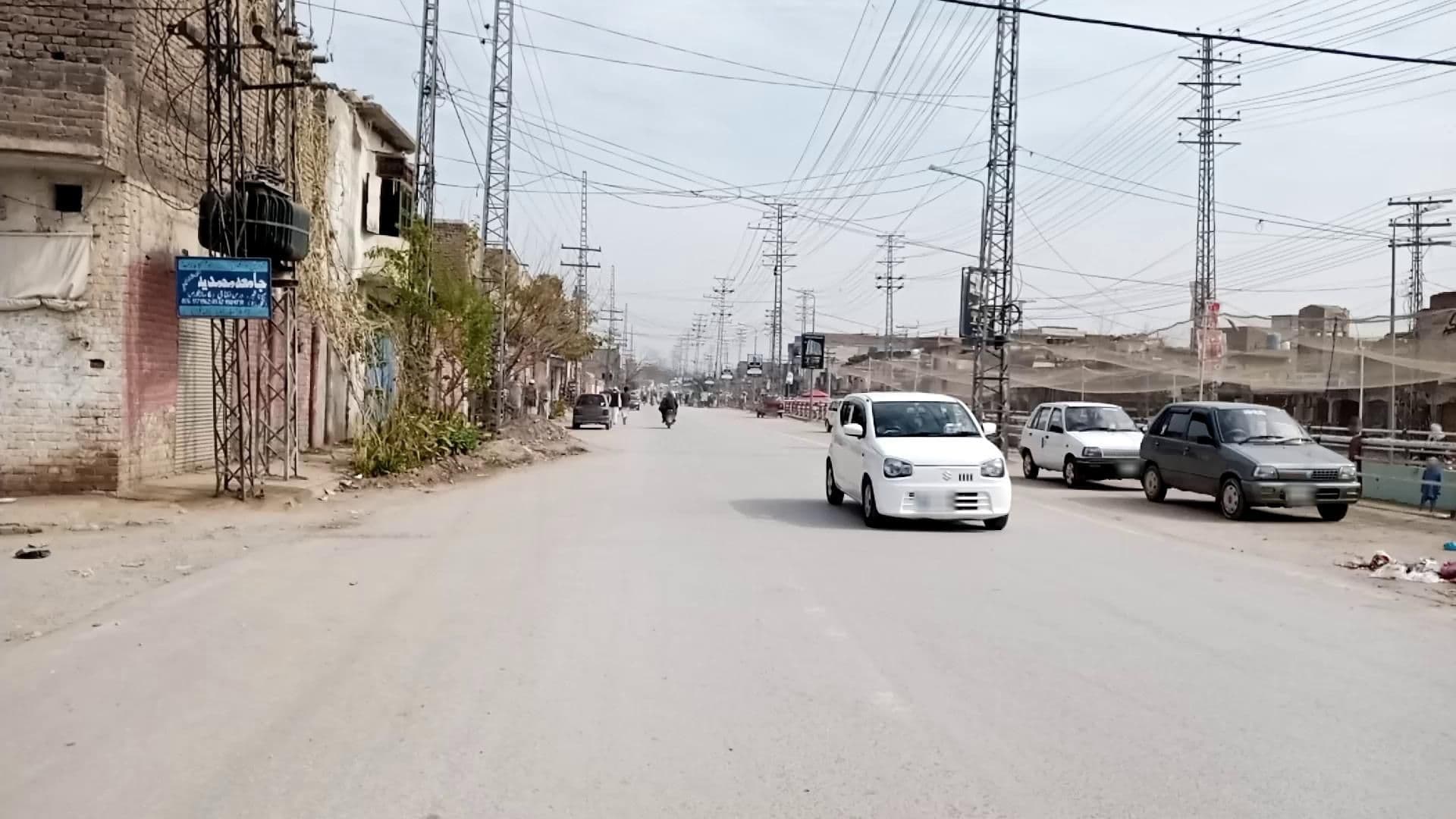 Street view near PRINCE STUDENT HOSTEL, Jamrud — © RobinGoix (CC BY-SA · Mapillary)