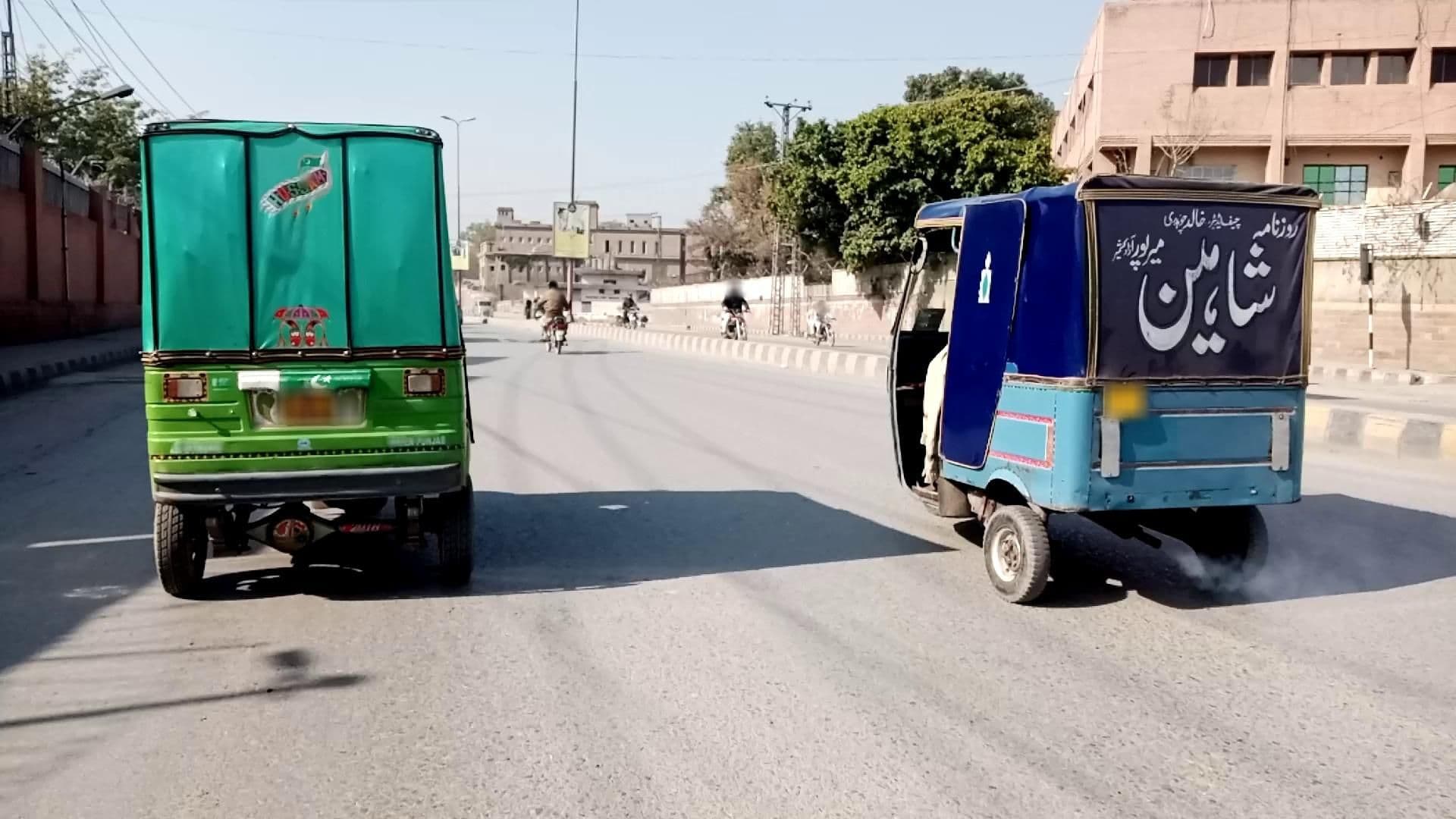 Street view near MPA Hostel Near Khyber Bazar, Peshawar — © RobinGoix (CC BY-SA · Mapillary)