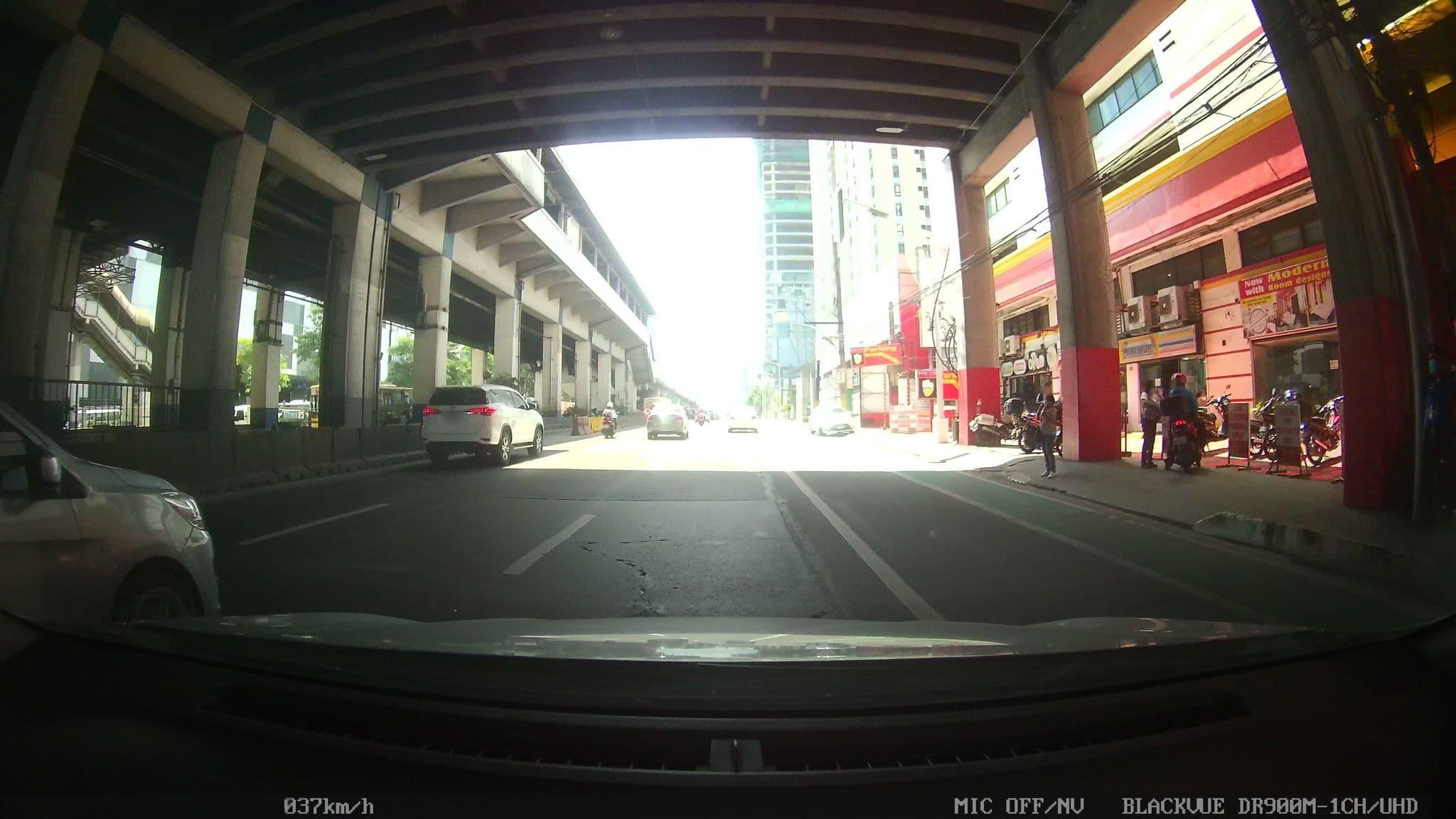 Street view near Hotel Sogo - North EDSA, Bungad — © kaart_4 (CC BY-SA · Mapillary)