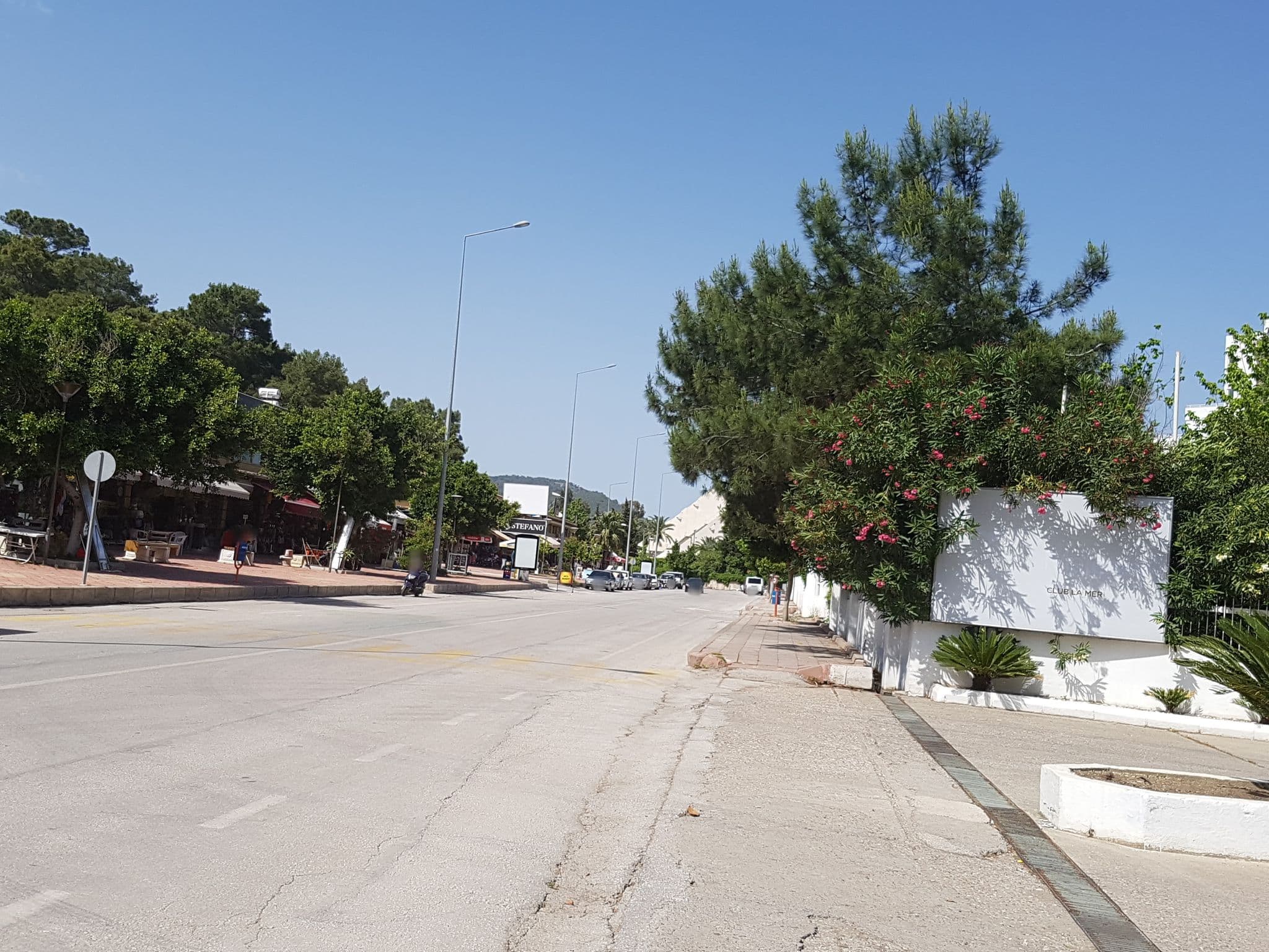 Street view near Perre La Mer Hotel Resort & Spa, Göynük — © richmondas (CC BY-SA · Mapillary)