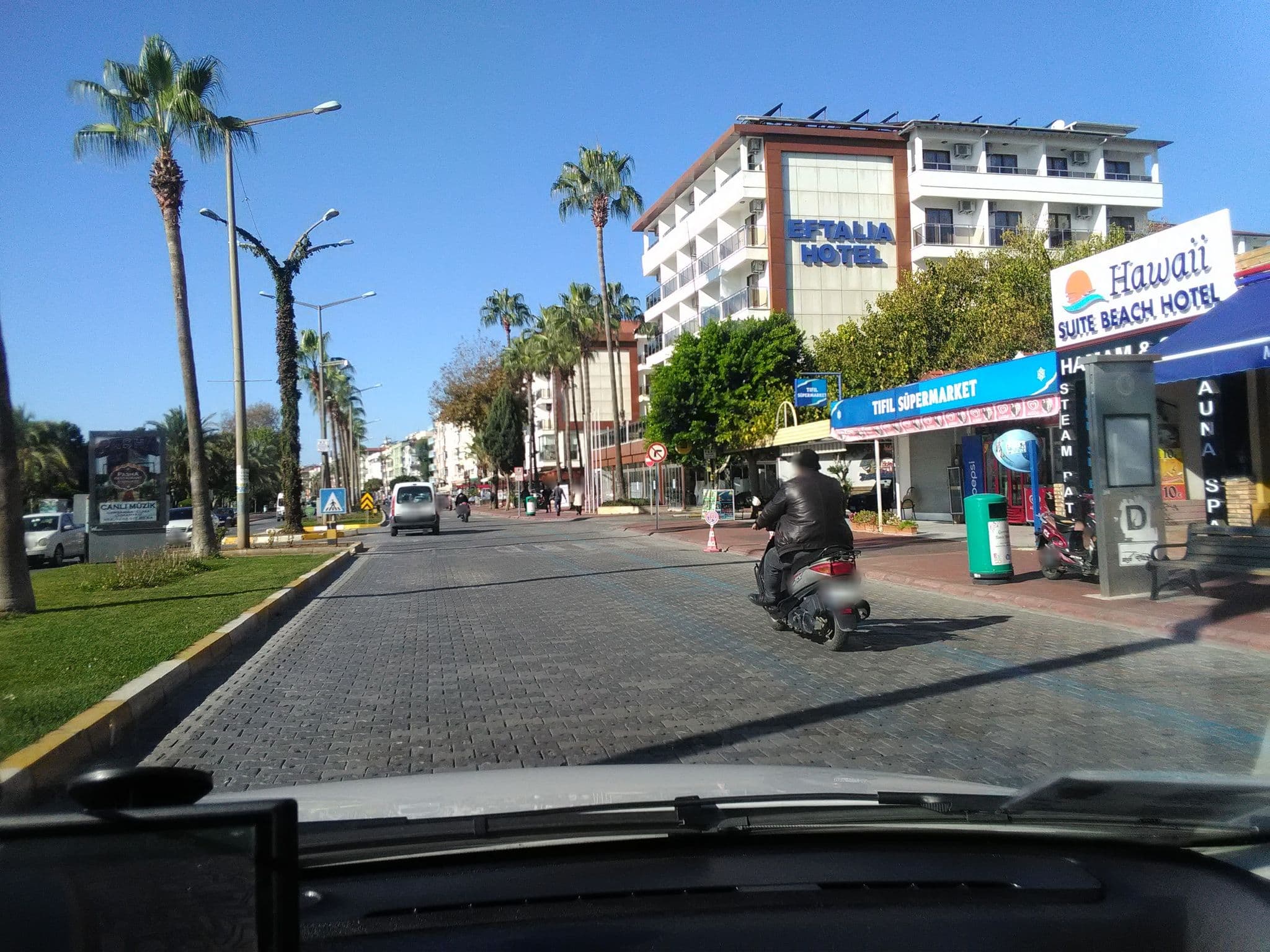 Street view near Wien Star Hotel, Alanya — © andershl (CC BY-SA · Mapillary)