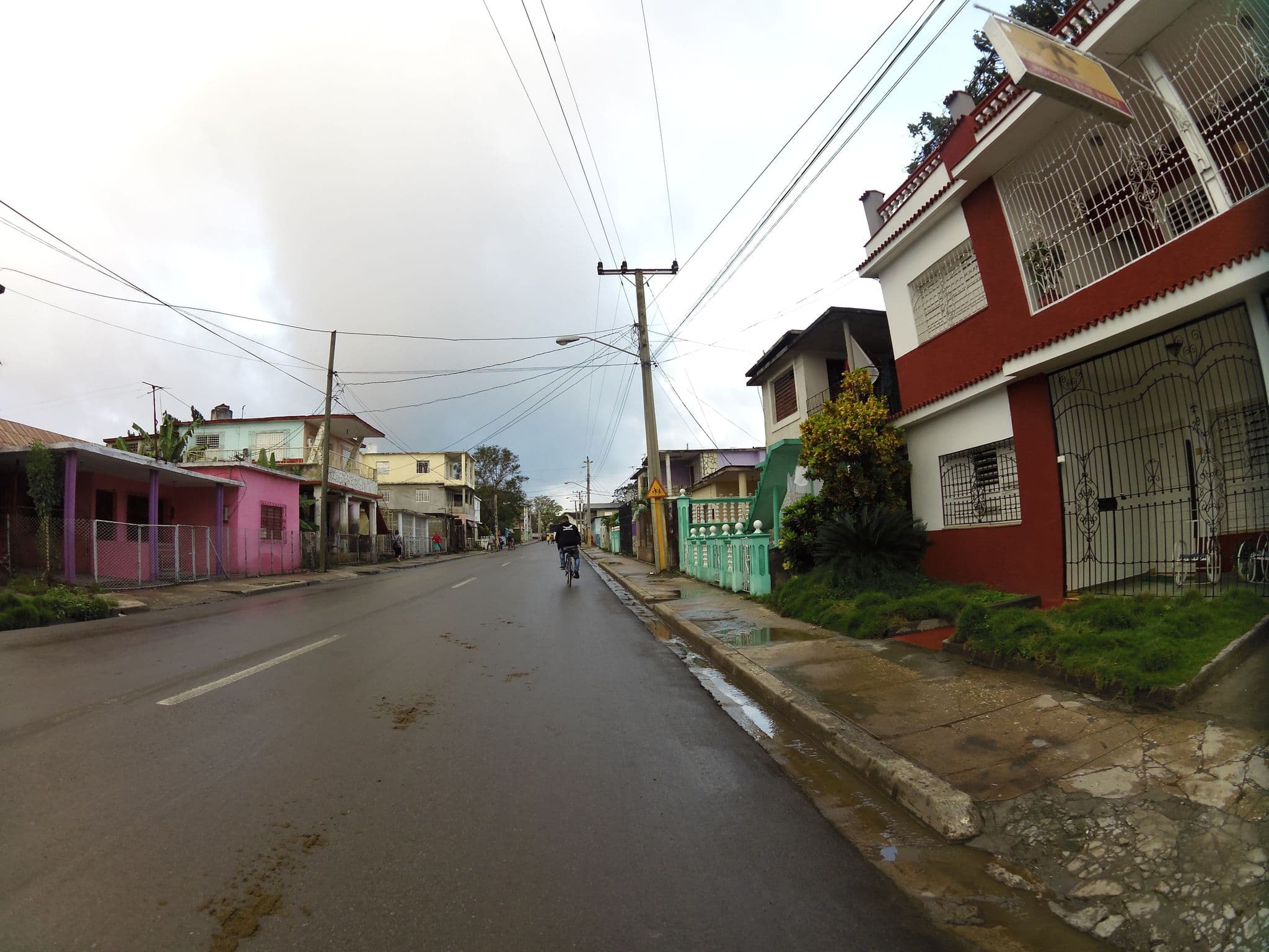 Street view near Rooms for Rent, Las Tunas — © mronewheeldrive (CC BY-SA · Mapillary)