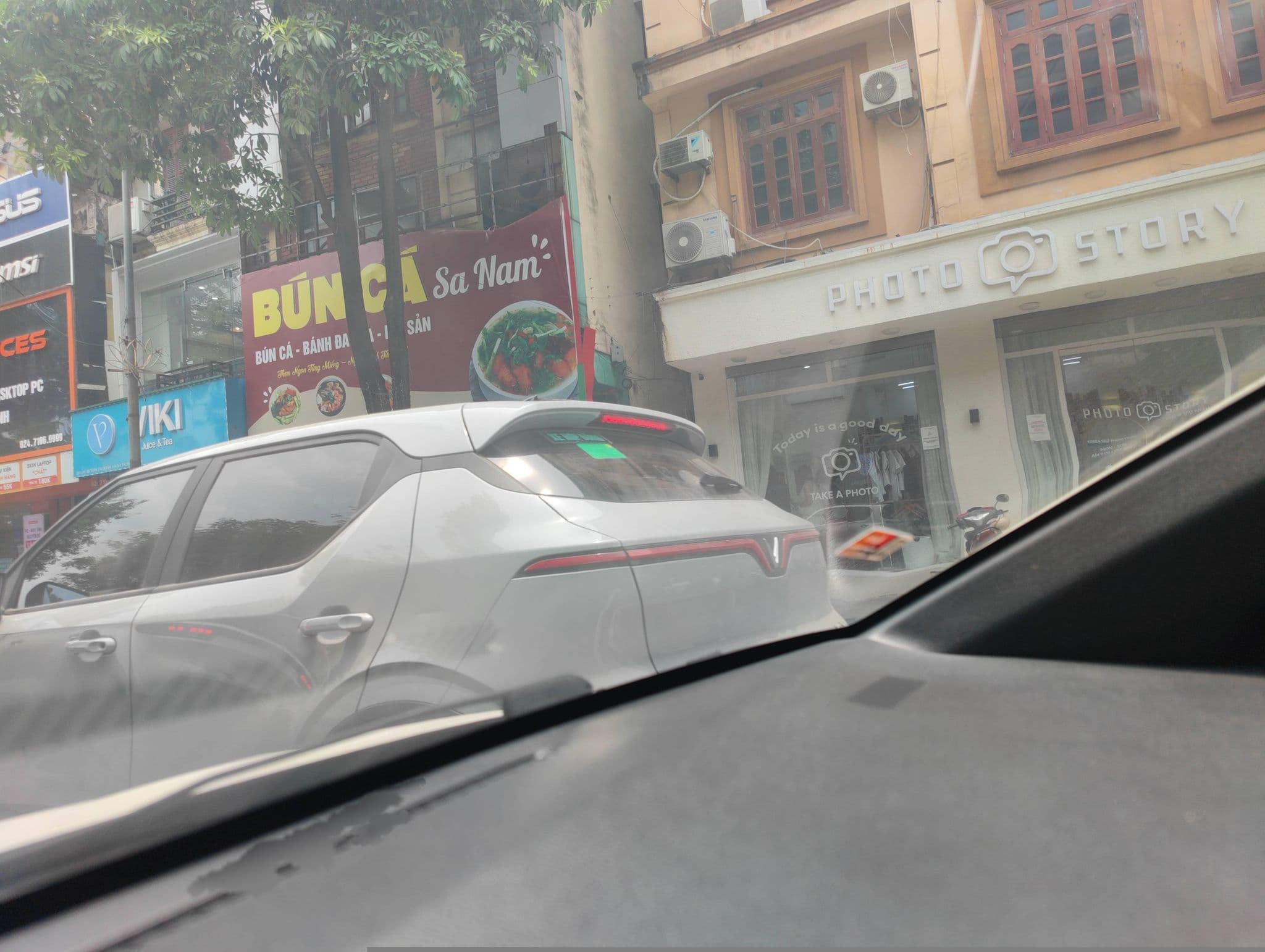 Street view near Alley homestay, Trung Phụng — © hn_right_2 (CC BY-SA · Mapillary)