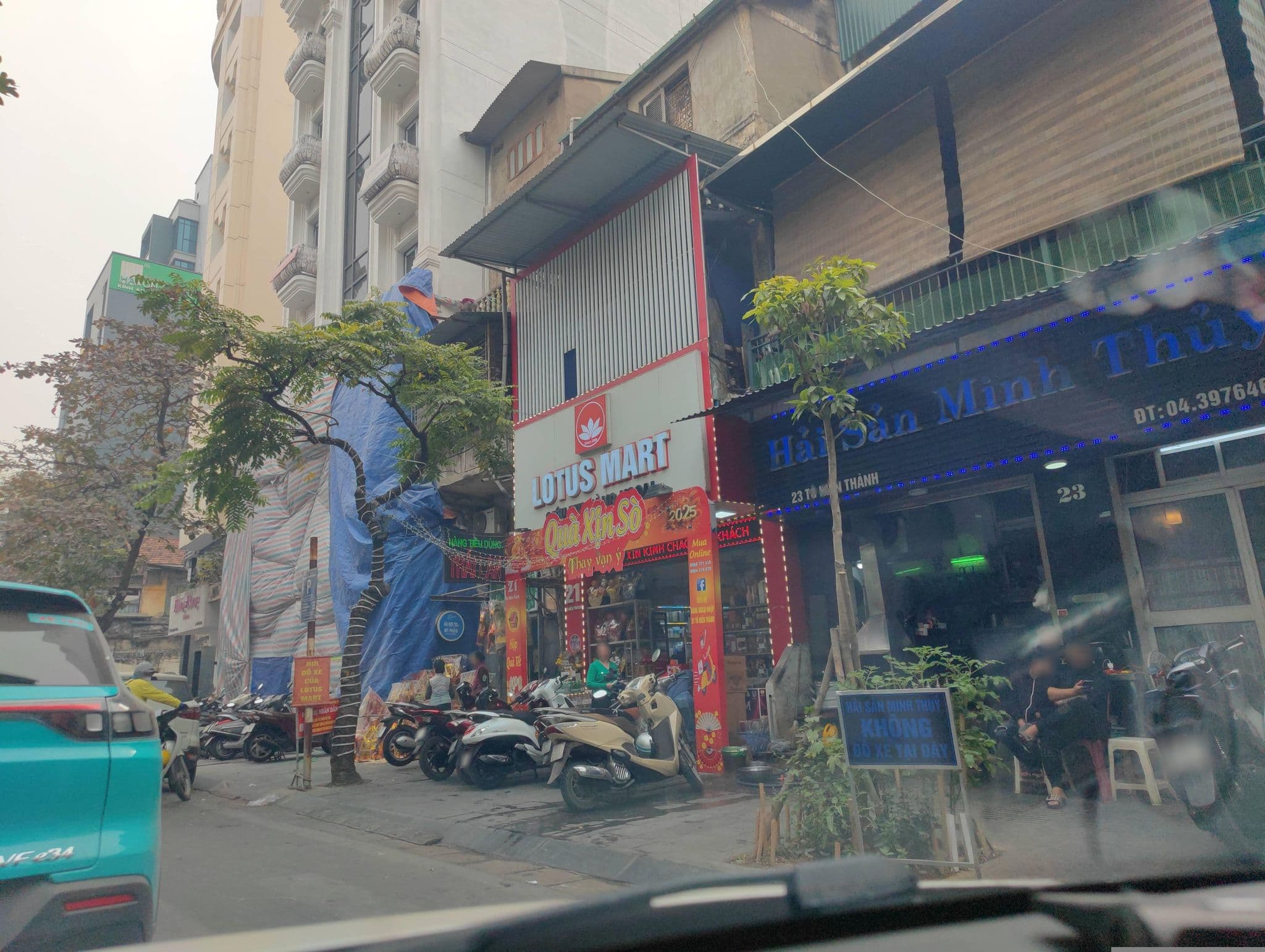 Street view near Tonkin Homestay, Hai Bà Trưng — © hn_right_1 (CC BY-SA · Mapillary)