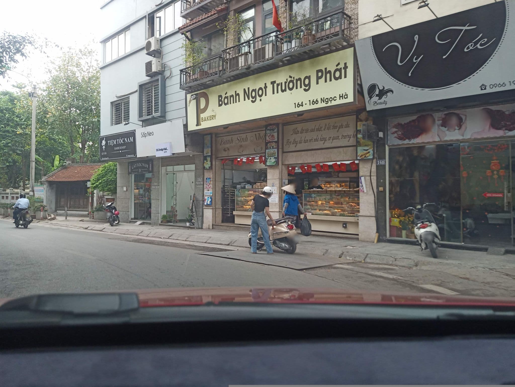 Street view near Da Tree Homestay, Ba Dinh — © hn_front_1 (CC BY-SA · Mapillary)