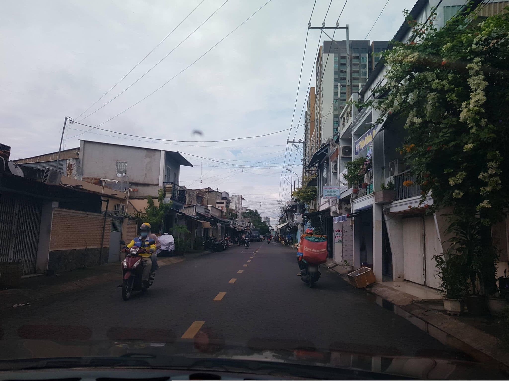 Street view near Kim's House, Quận Bốn — © bemaps1 (CC BY-SA · Mapillary)