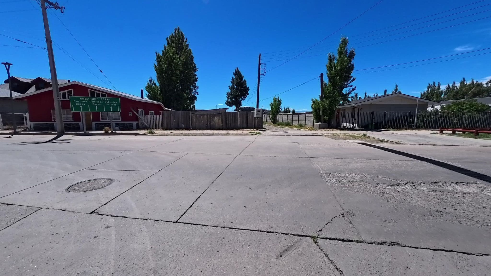 Street view near Costanera Apart, Chile Chico — © contactoacve (CC BY-SA · Mapillary)
