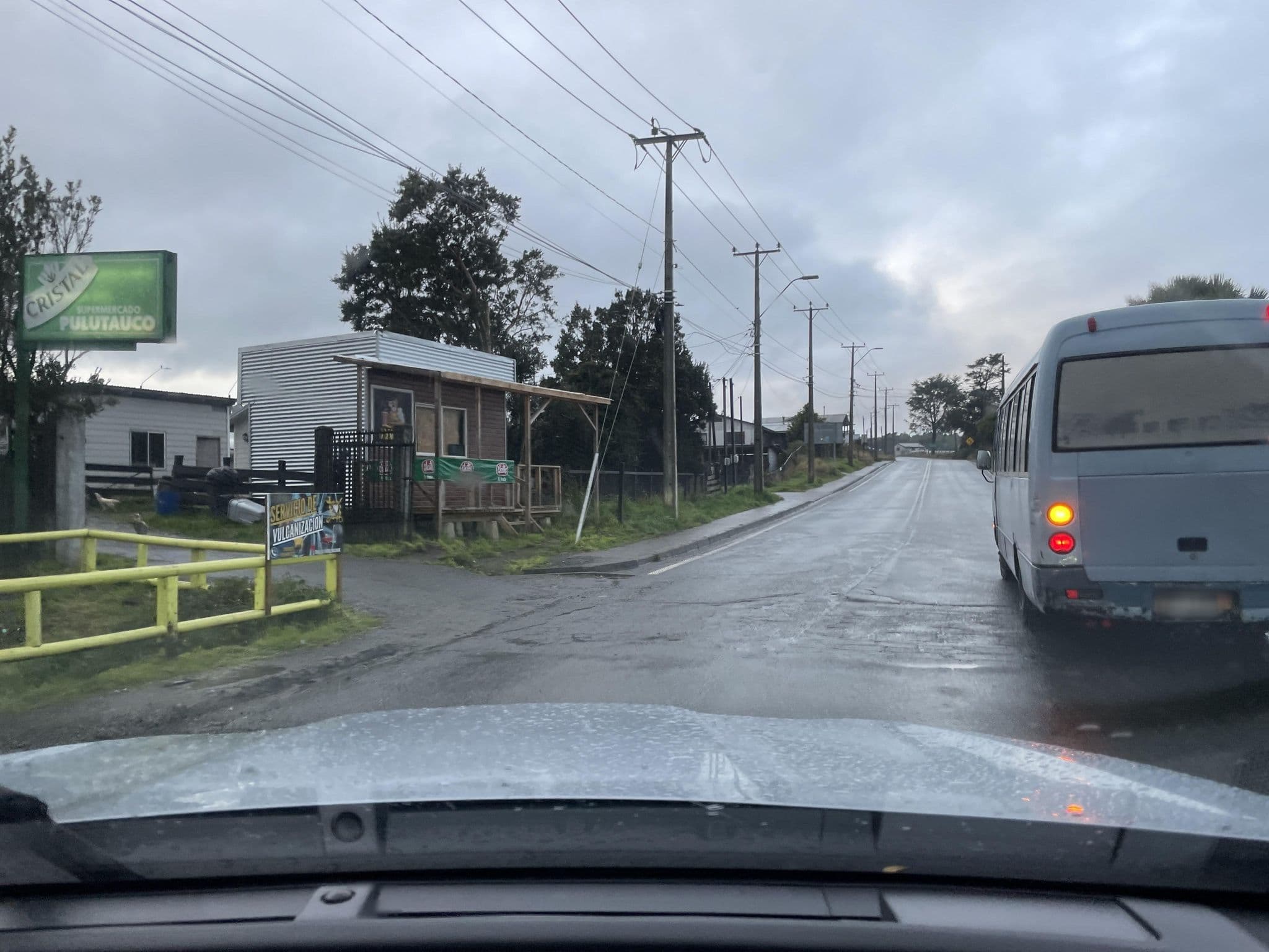 Street view near Cabañas Los Nogales, Dalcahue — © ariellopez (CC BY-SA · Mapillary)