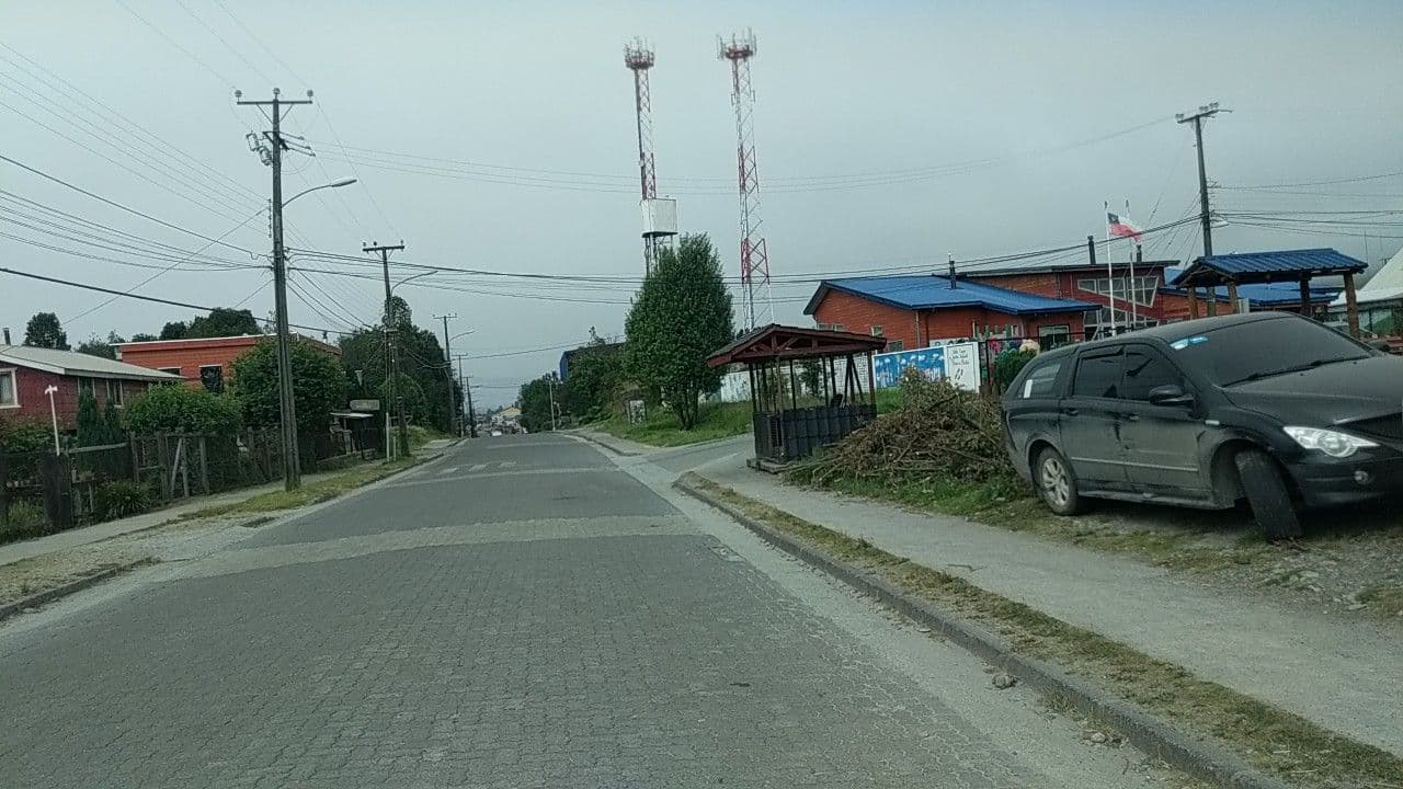 Street view near Camping Doña Martina, Cochamó — © v987412 (CC BY-SA · Mapillary)