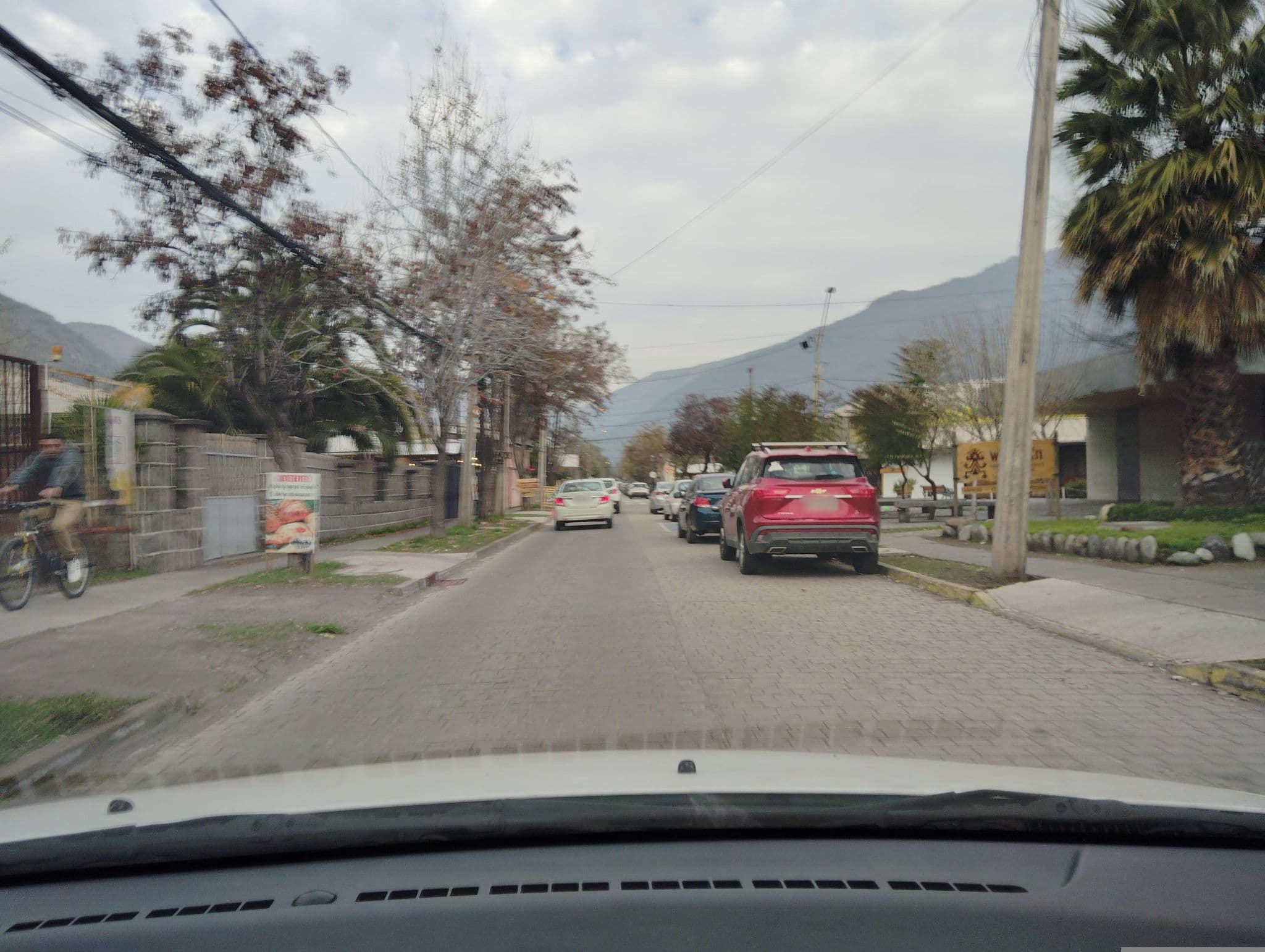 Street view near Terrandino Hostel, San José de Maipo — © ariellopez (CC BY-SA · Mapillary)