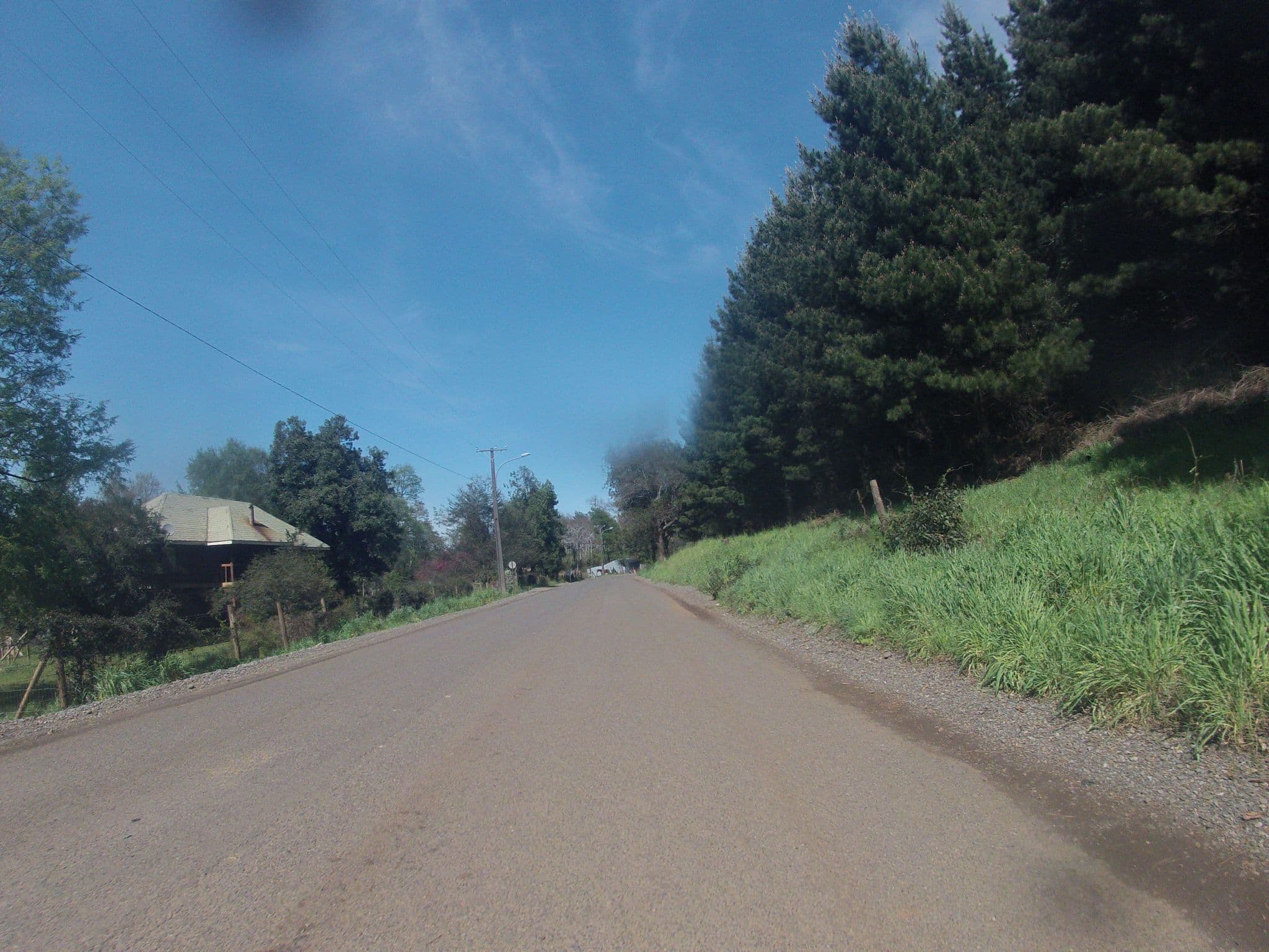 Street view near Alojamiento | lodge & spa el laurel temuco / hotel, Temuco — © dalacost (CC BY-SA · Mapillary)